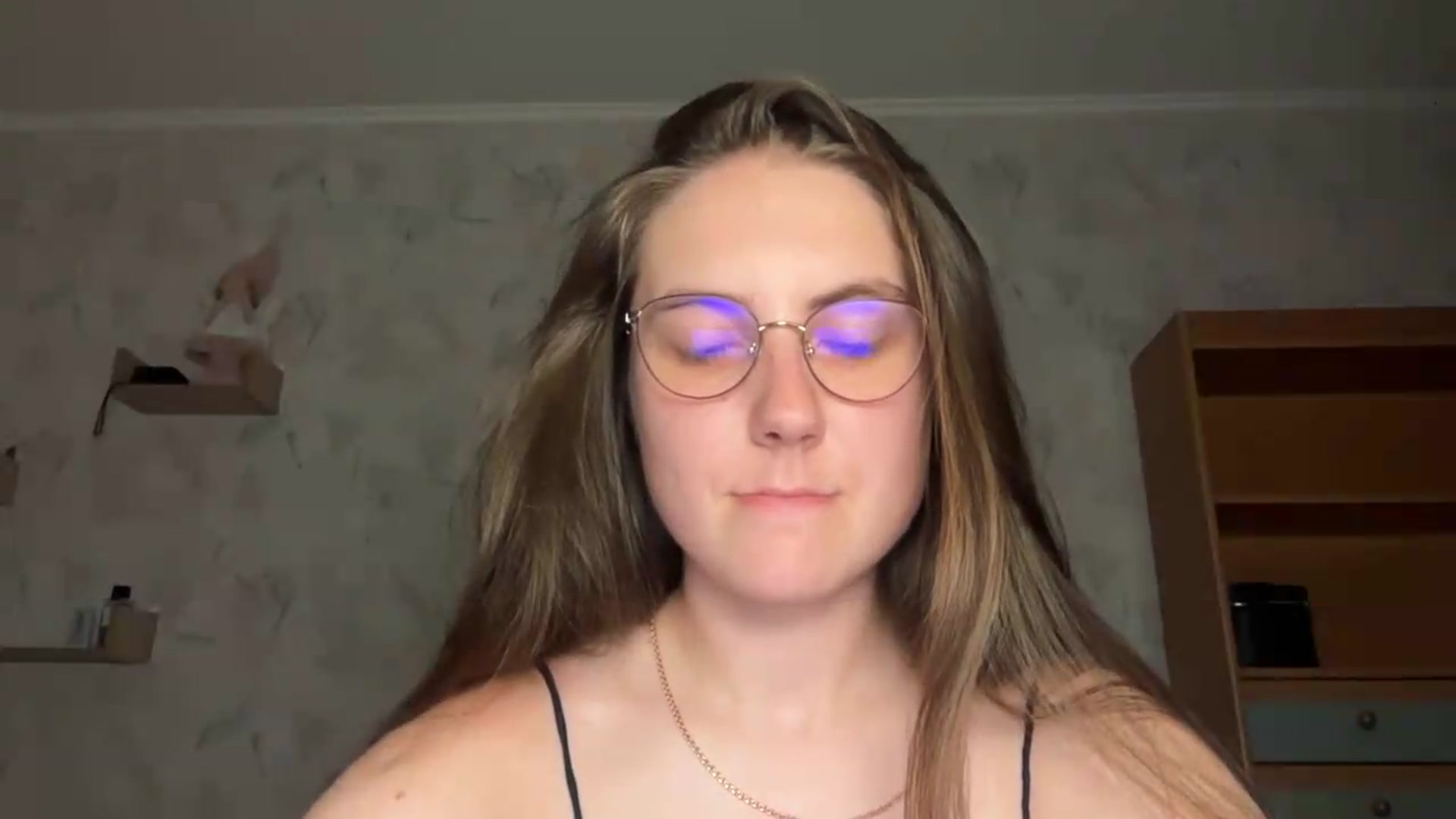 Gallery image thumbnail from ElaraCrimson's myfreecams stream on, 08/06/2026, 18:12 image 2 of 20