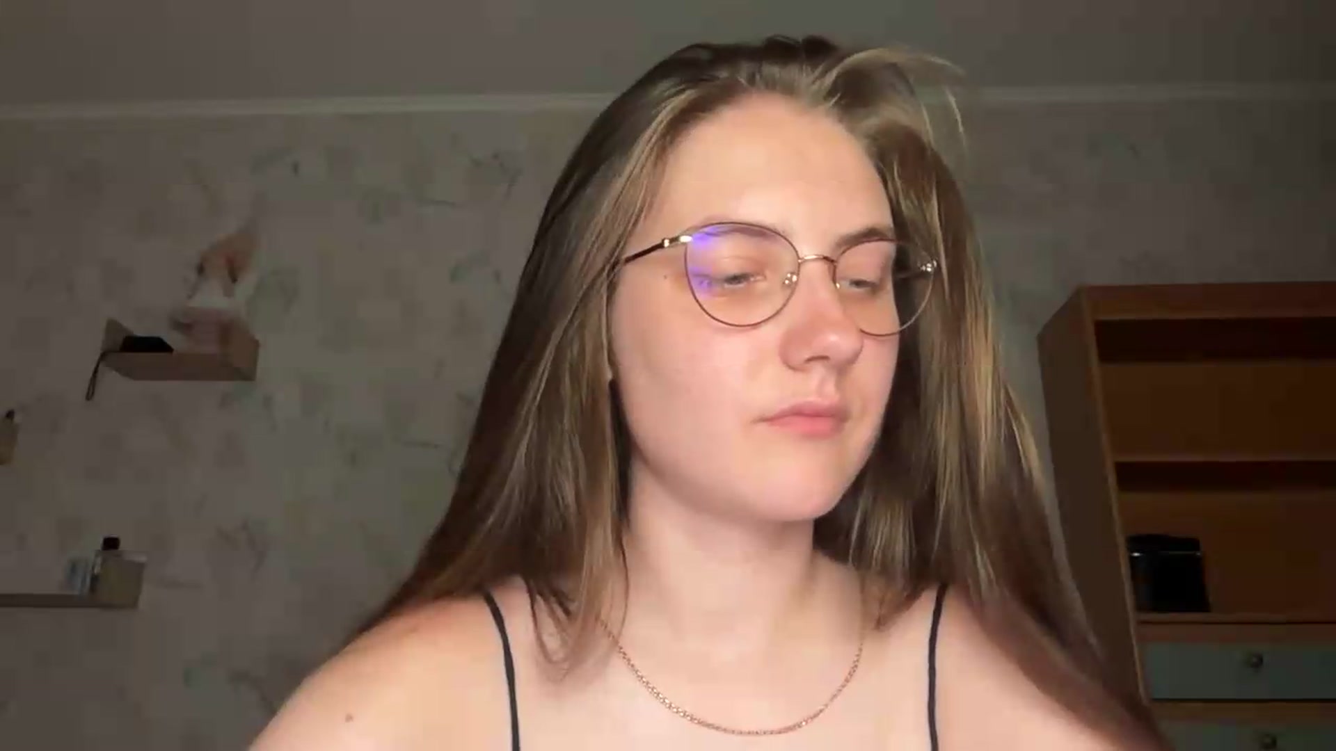 Gallery image thumbnail from ElaraCrimson's myfreecams stream on, 08/06/2026, 18:12 image 13 of 20