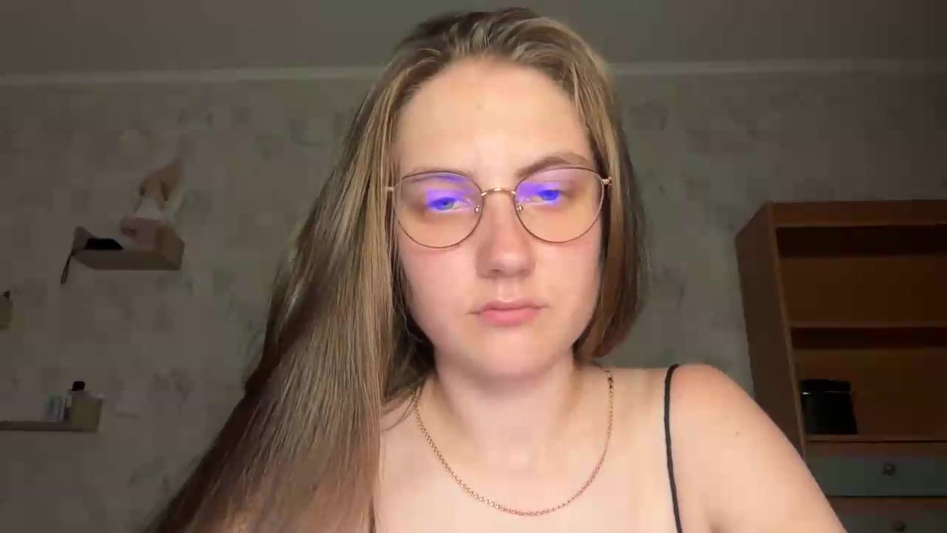 Gallery image thumbnail from ElaraCrimson's myfreecams stream on, 08/06/2026, 18:12 image 14 of 20
