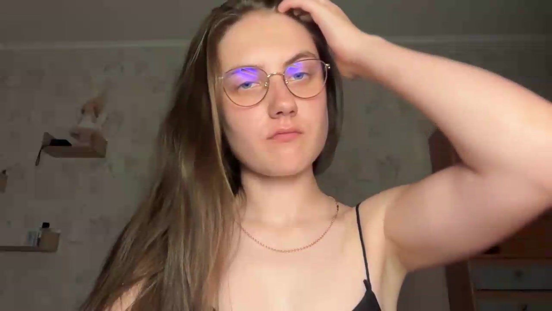 Gallery image thumbnail from ElaraCrimson's myfreecams stream on, 08/06/2026, 18:12 image 7 of 20