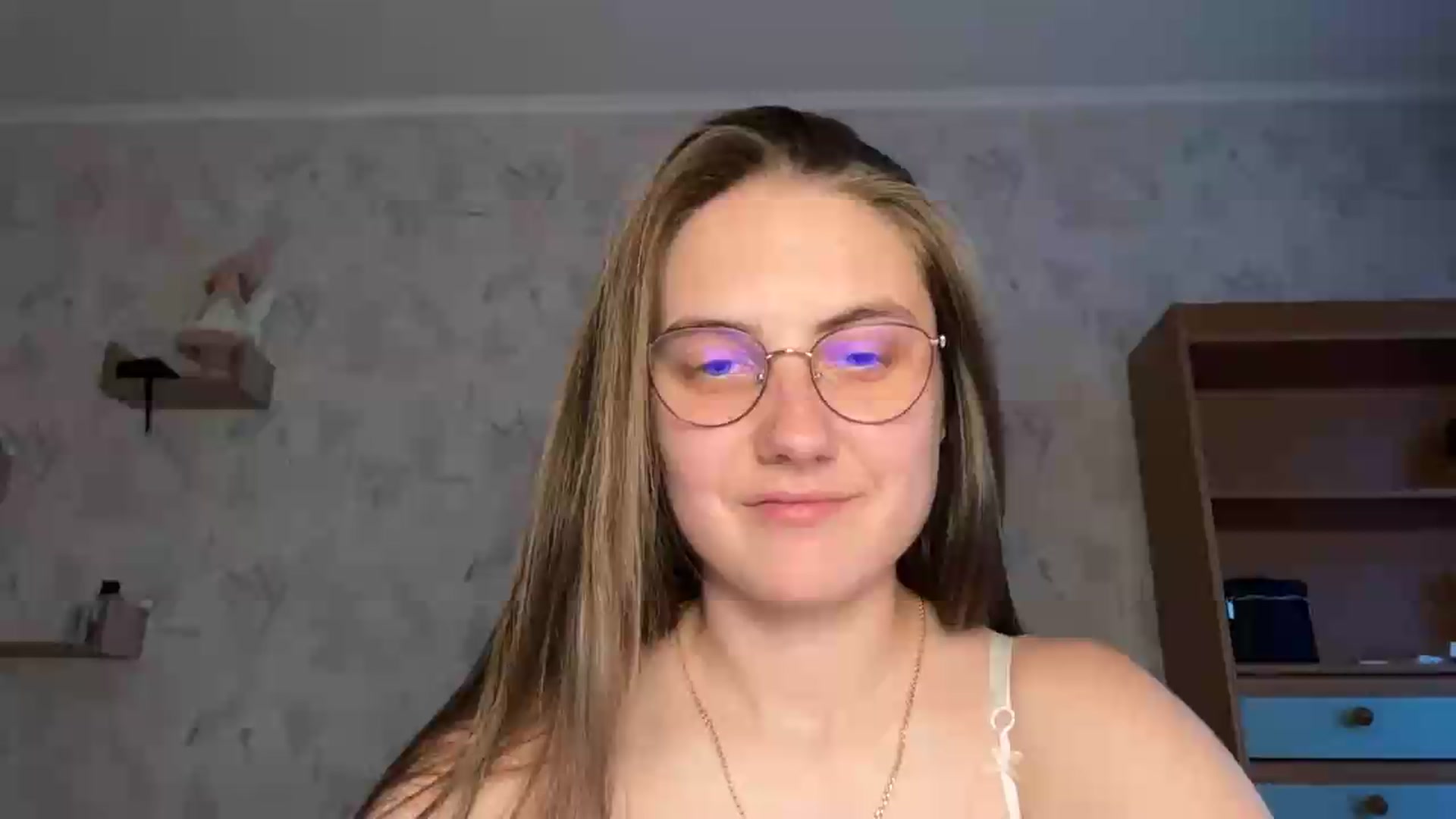 Gallery image thumbnail from ElaraCrimson's myfreecams stream on, 08/11/2026, 14:41 image 1 of 20