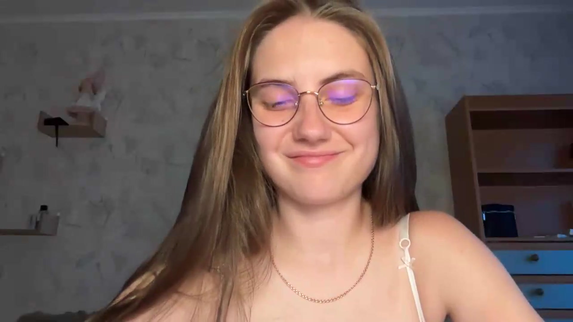 Gallery image thumbnail from ElaraCrimson's myfreecams stream on, 08/11/2026, 14:41 image 12 of 20