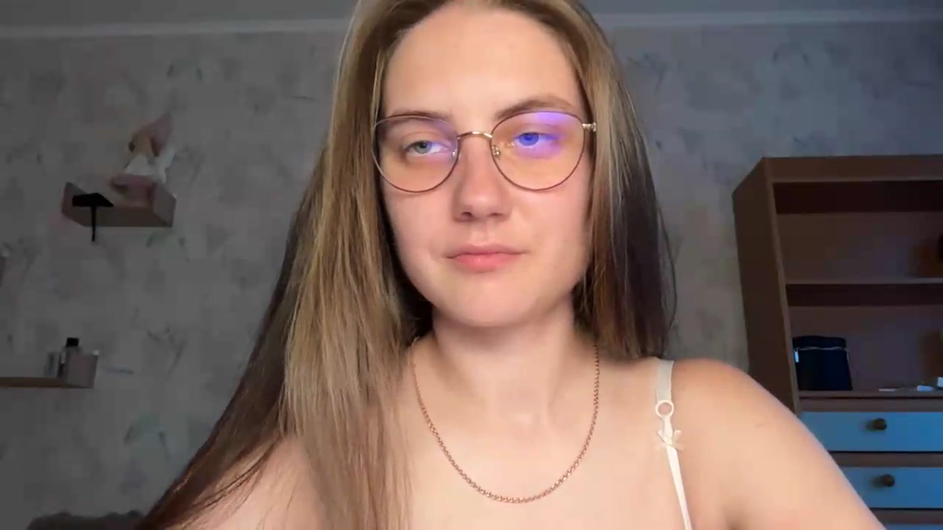 Gallery image thumbnail from ElaraCrimson's myfreecams stream on, 08/11/2026, 14:41 image 10 of 20