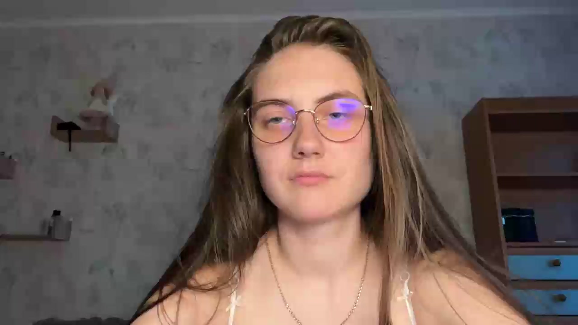 Gallery image thumbnail from ElaraCrimson's myfreecams stream on, 08/11/2026, 15:14 image 13 of 20