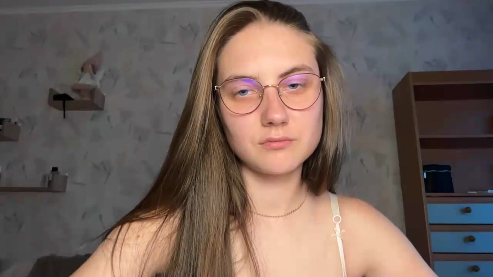 Gallery image thumbnail from ElaraCrimson's myfreecams stream on, 08/11/2026, 15:14 image 2 of 20