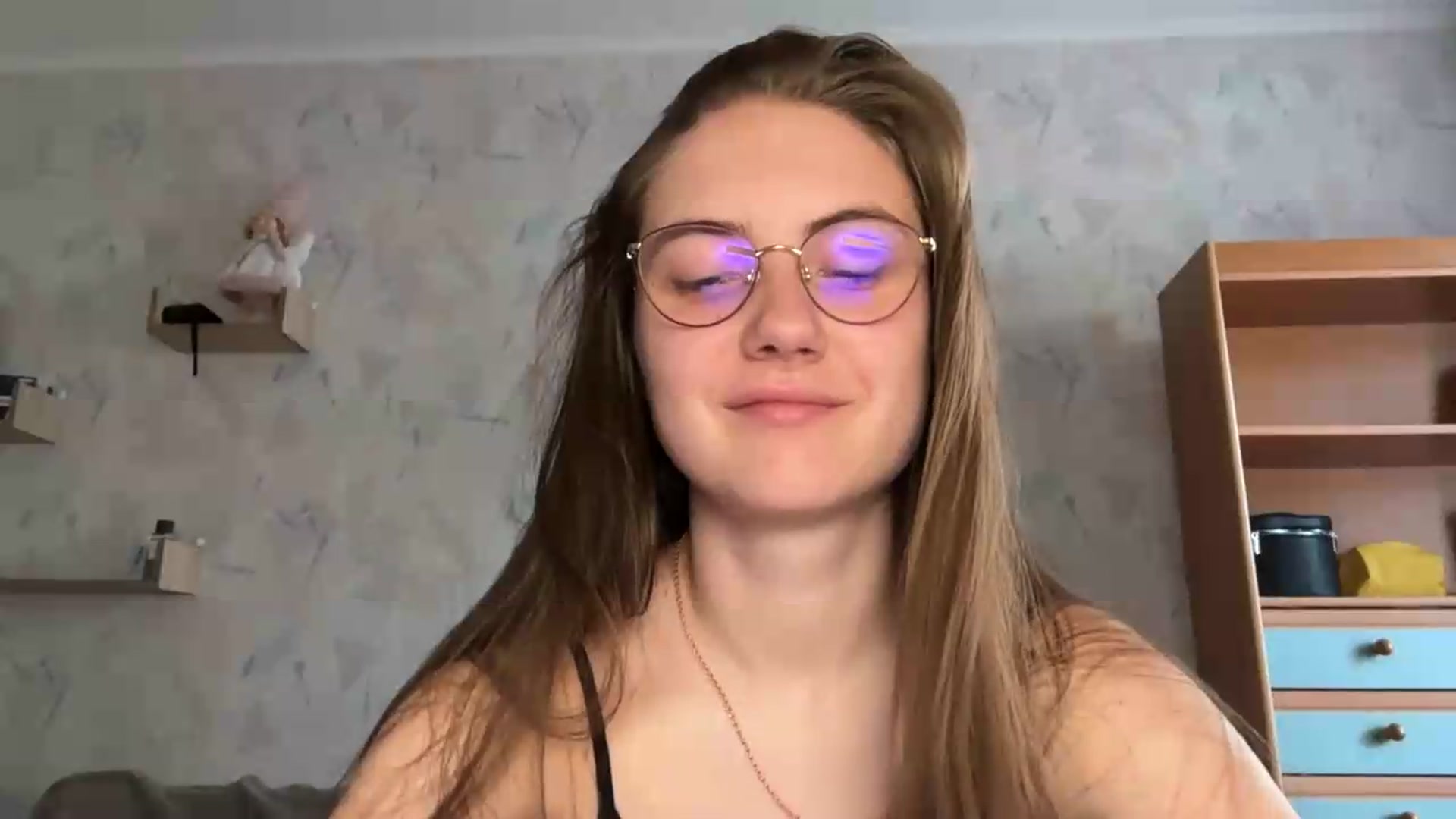 Gallery image thumbnail from ElaraCrimson's myfreecams stream on, 08/12/2026, 09:13 image 9 of 20