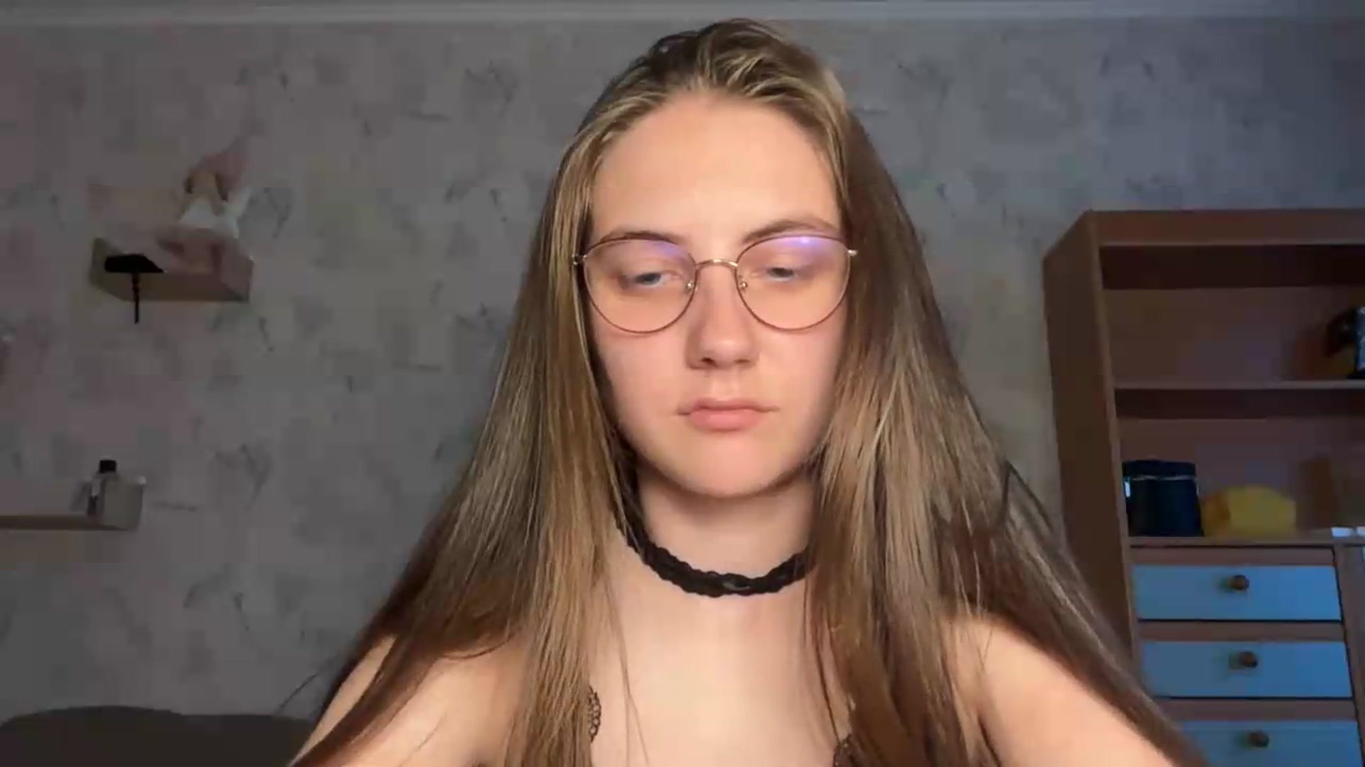 Gallery image thumbnail from ElaraCrimson's myfreecams stream on, 08/12/2026, 12:08 image 8 of 20