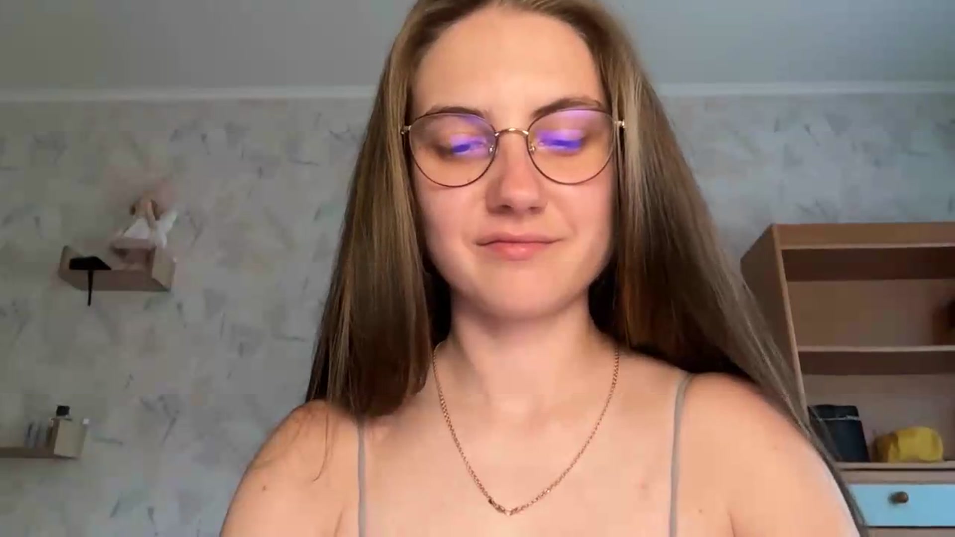 Gallery image thumbnail from ElaraCrimson's myfreecams stream on, 08/17/2026, 15:26 image 19 of 20
