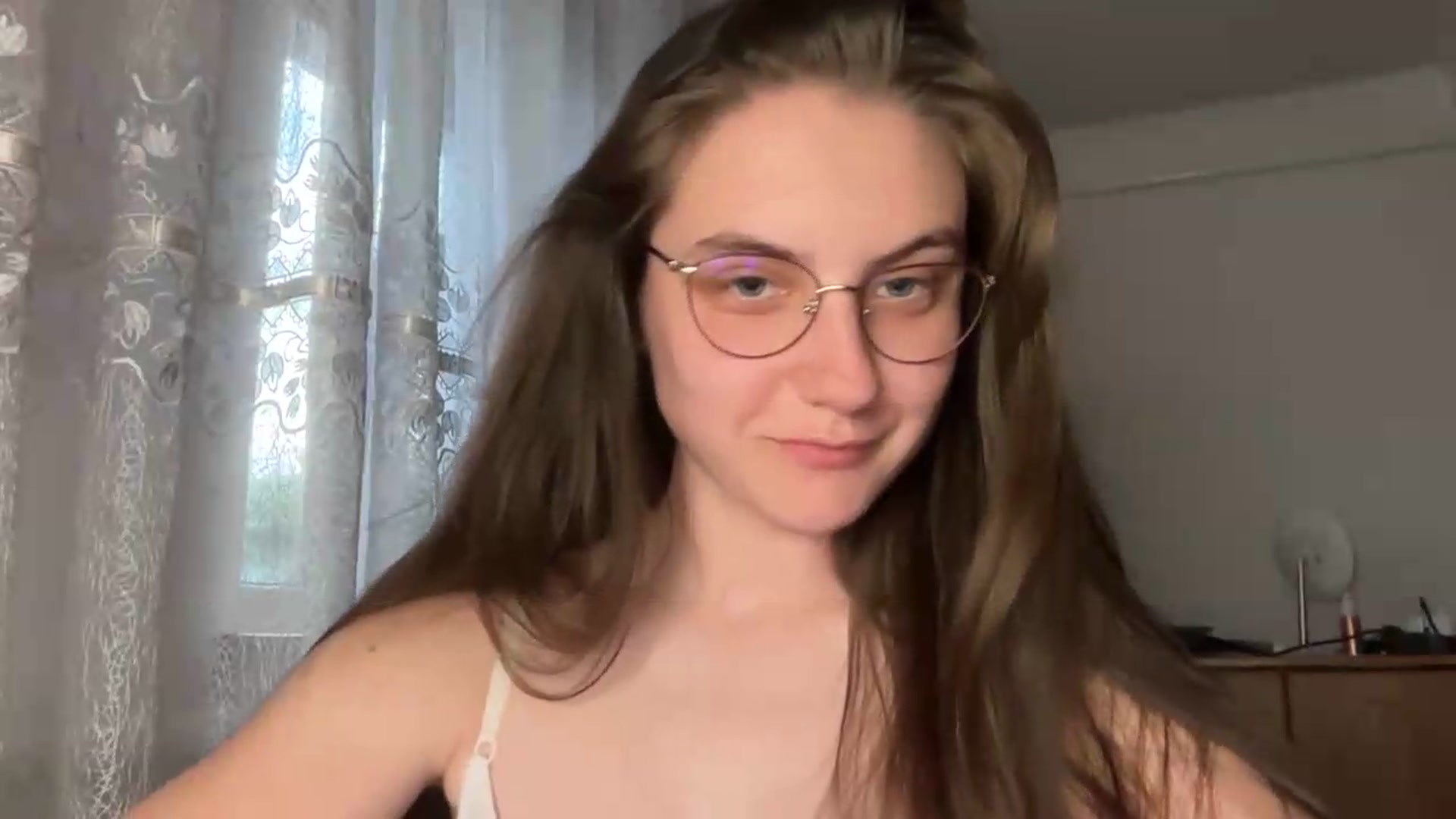 Gallery image thumbnail from ElaraCrimson's myfreecams stream on, 08/22/2026, 17:15 image 12 of 20