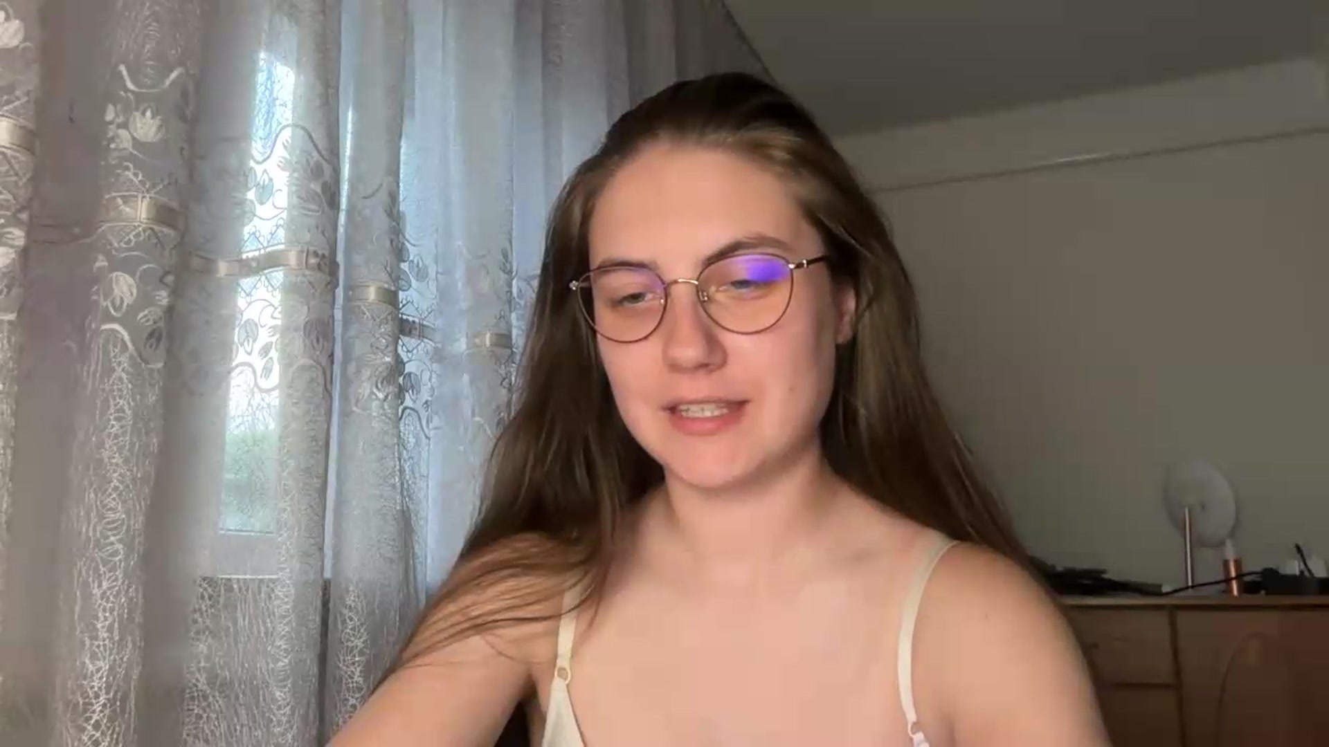 Gallery image thumbnail from ElaraCrimson's myfreecams stream on, 08/22/2026, 17:15 image 14 of 20
