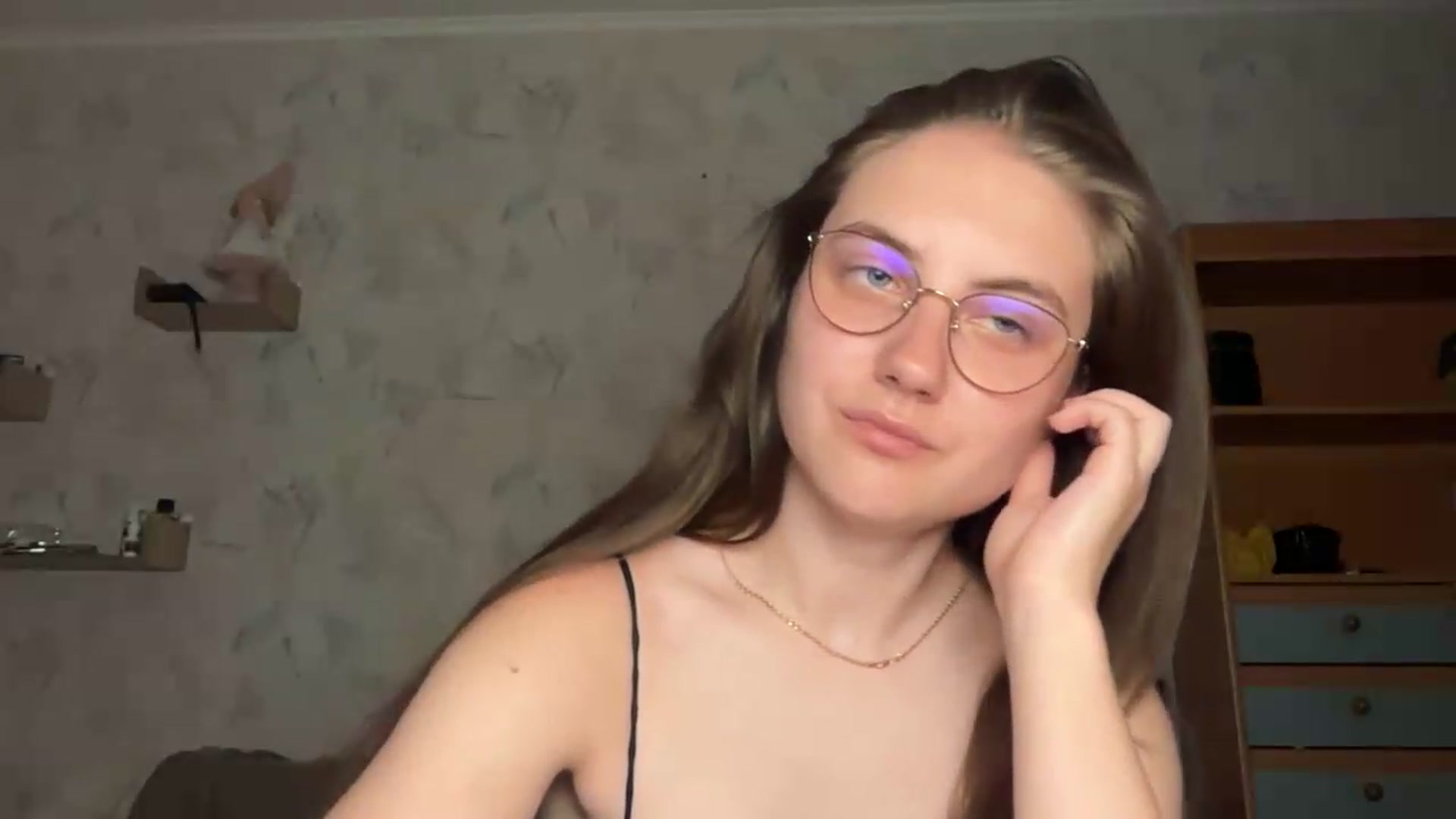 Gallery image thumbnail from ElaraCrimson's myfreecams stream on, 09/01/2026, 18:59 image 14 of 20