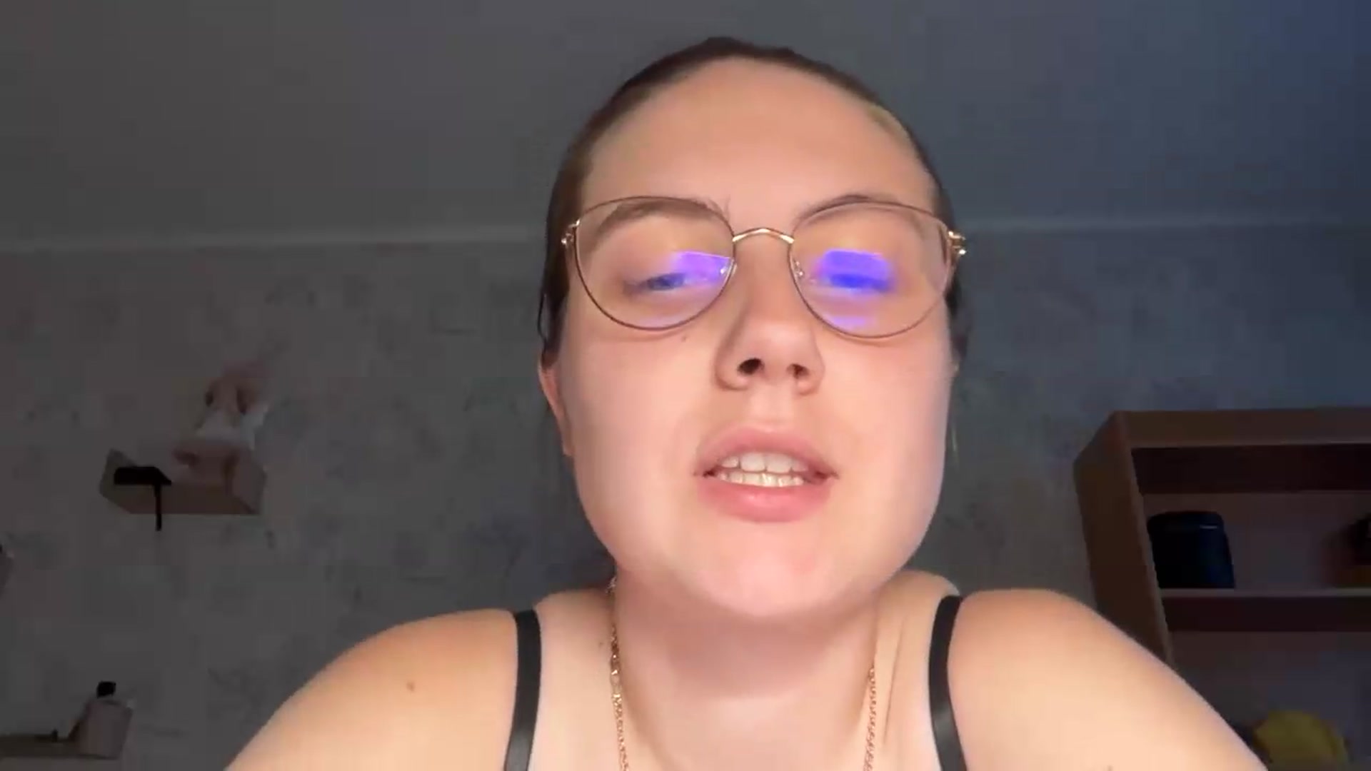 Gallery image thumbnail from ElaraCrimson's myfreecams stream on, 09/08/2026, 14:42 image 18 of 20