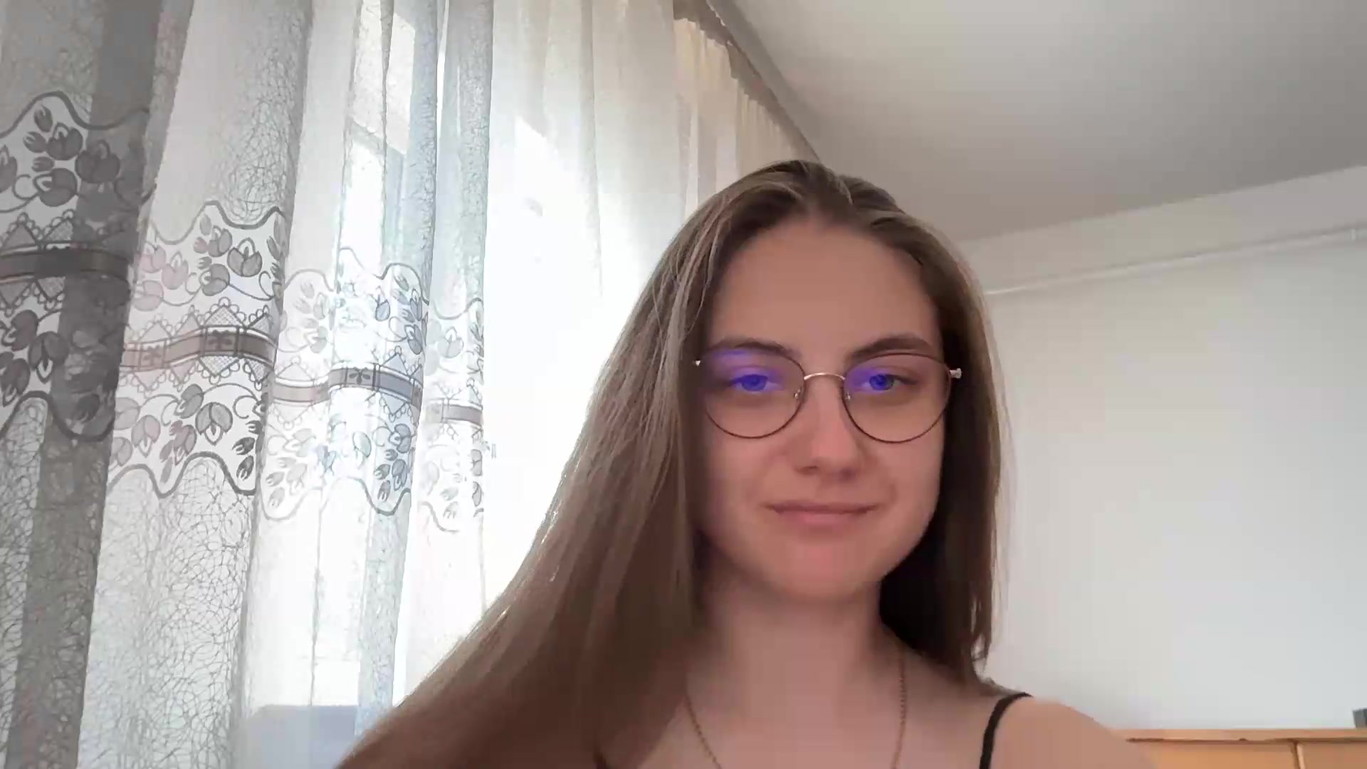 Gallery image thumbnail from ElaraCrimson's myfreecams stream on, 09/14/2026, 10:01 image 4 of 20
