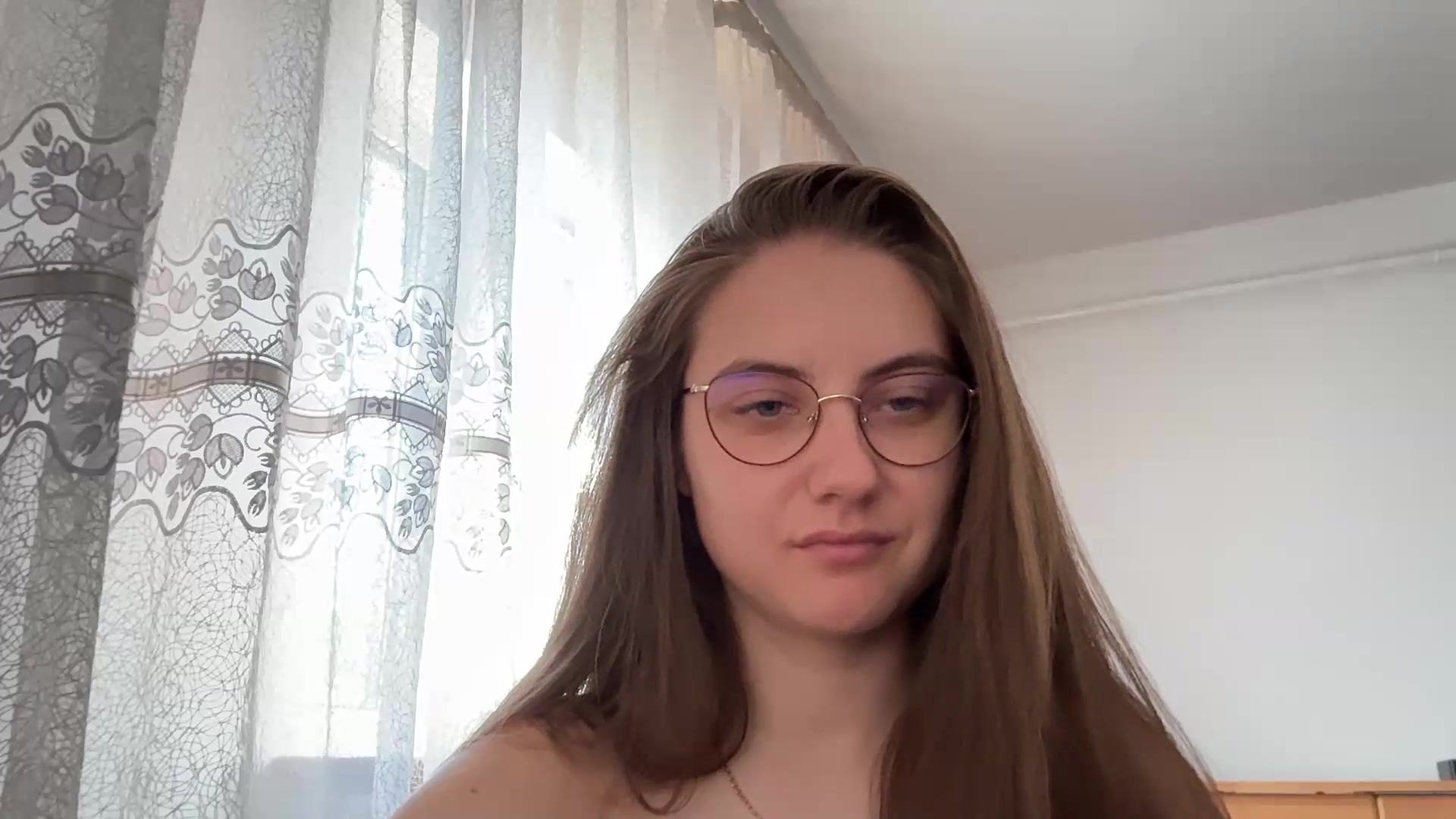 Gallery image thumbnail from ElaraCrimson's myfreecams stream on, 09/14/2026, 10:01 image 9 of 20