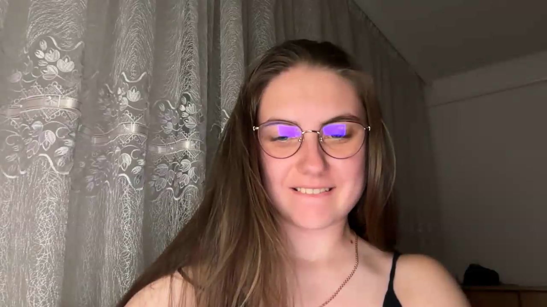Gallery image thumbnail from ElaraCrimson's myfreecams stream on, 09/15/2026, 20:32 image 9 of 20