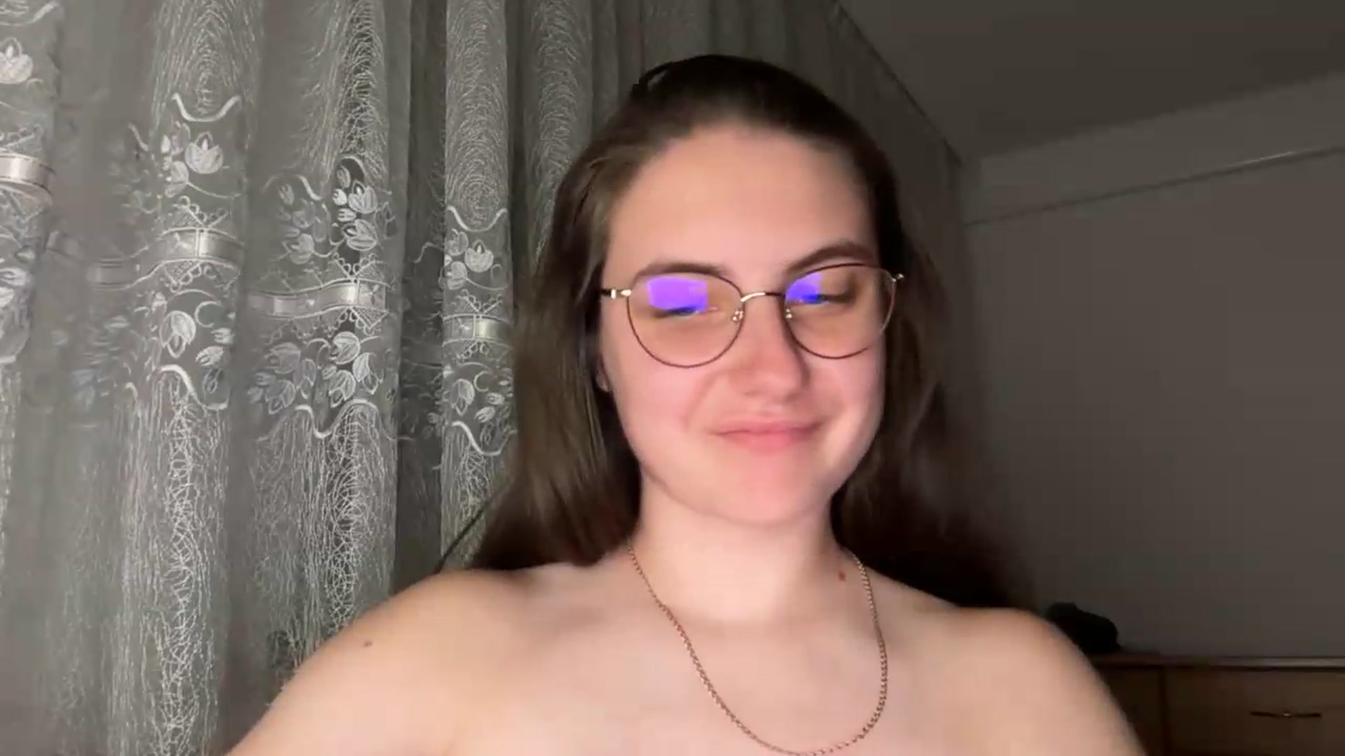 Gallery image thumbnail from ElaraCrimson's myfreecams stream on, 09/15/2026, 20:32 image 7 of 20