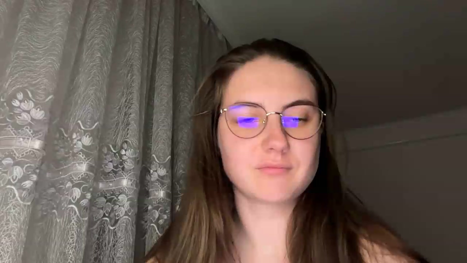 Gallery image thumbnail from ElaraCrimson's myfreecams stream on, 09/15/2026, 20:32 image 19 of 20