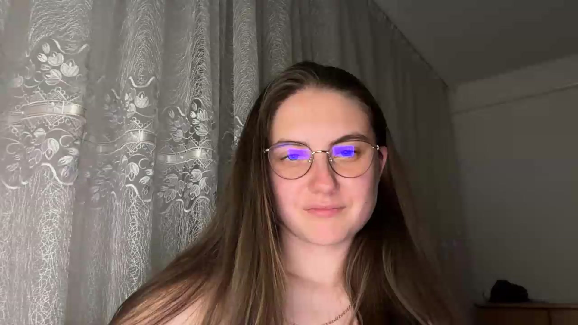 Gallery image thumbnail from ElaraCrimson's myfreecams stream on, 09/15/2026, 20:32 image 15 of 20