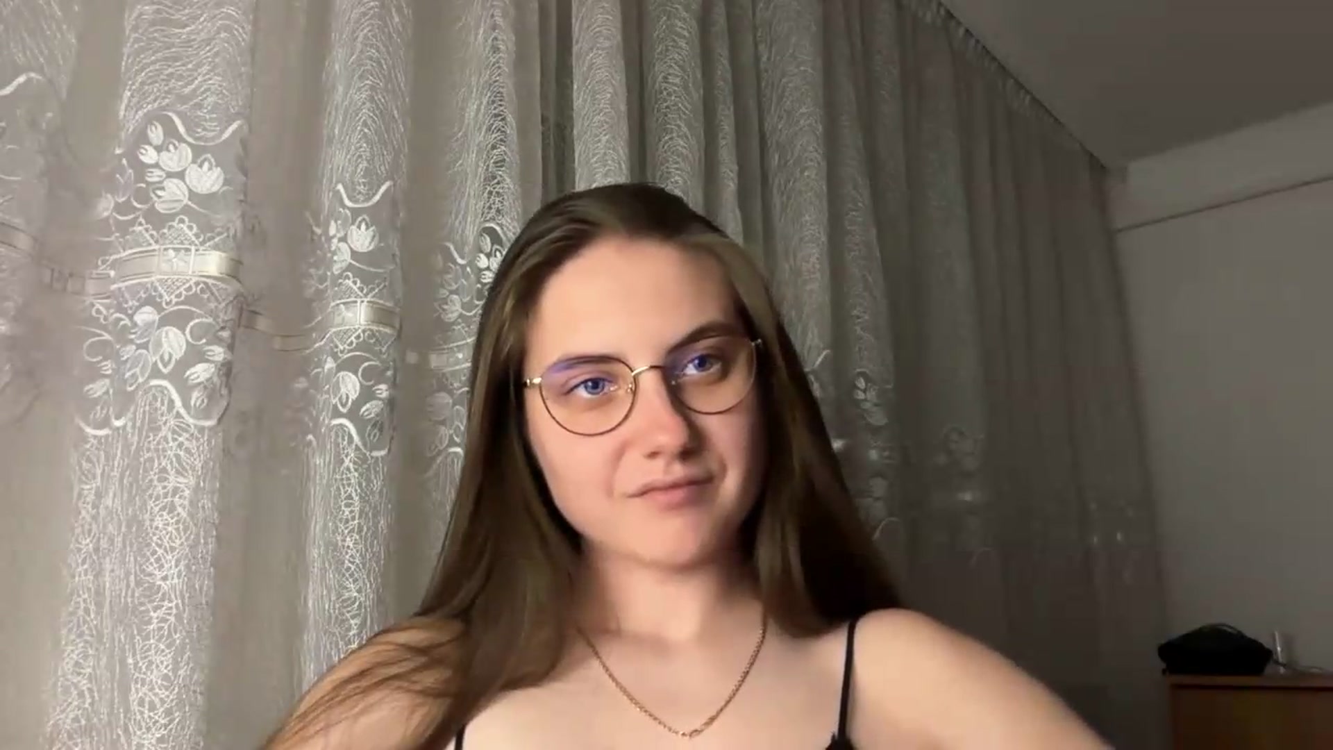 Gallery image thumbnail from ElaraCrimson's myfreecams stream on, 09/16/2026, 19:15 image 4 of 20