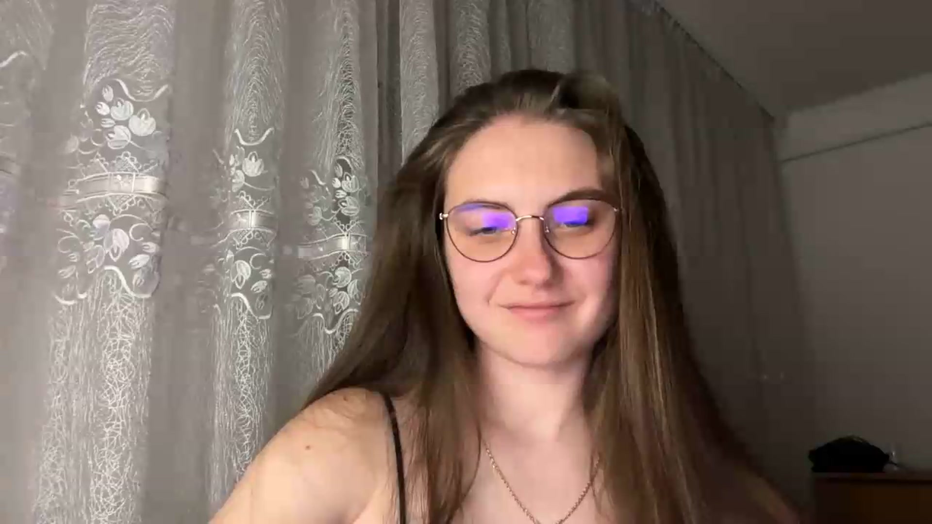 Gallery image thumbnail from ElaraCrimson's myfreecams stream on, 09/16/2026, 19:15 image 16 of 20