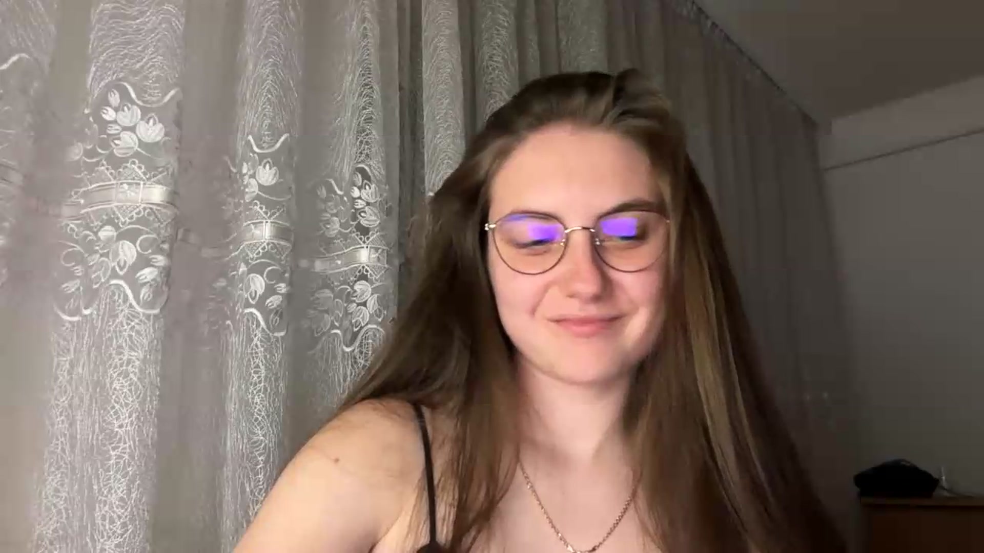 Gallery image thumbnail from ElaraCrimson's myfreecams stream on, 09/16/2026, 19:15 image 14 of 20