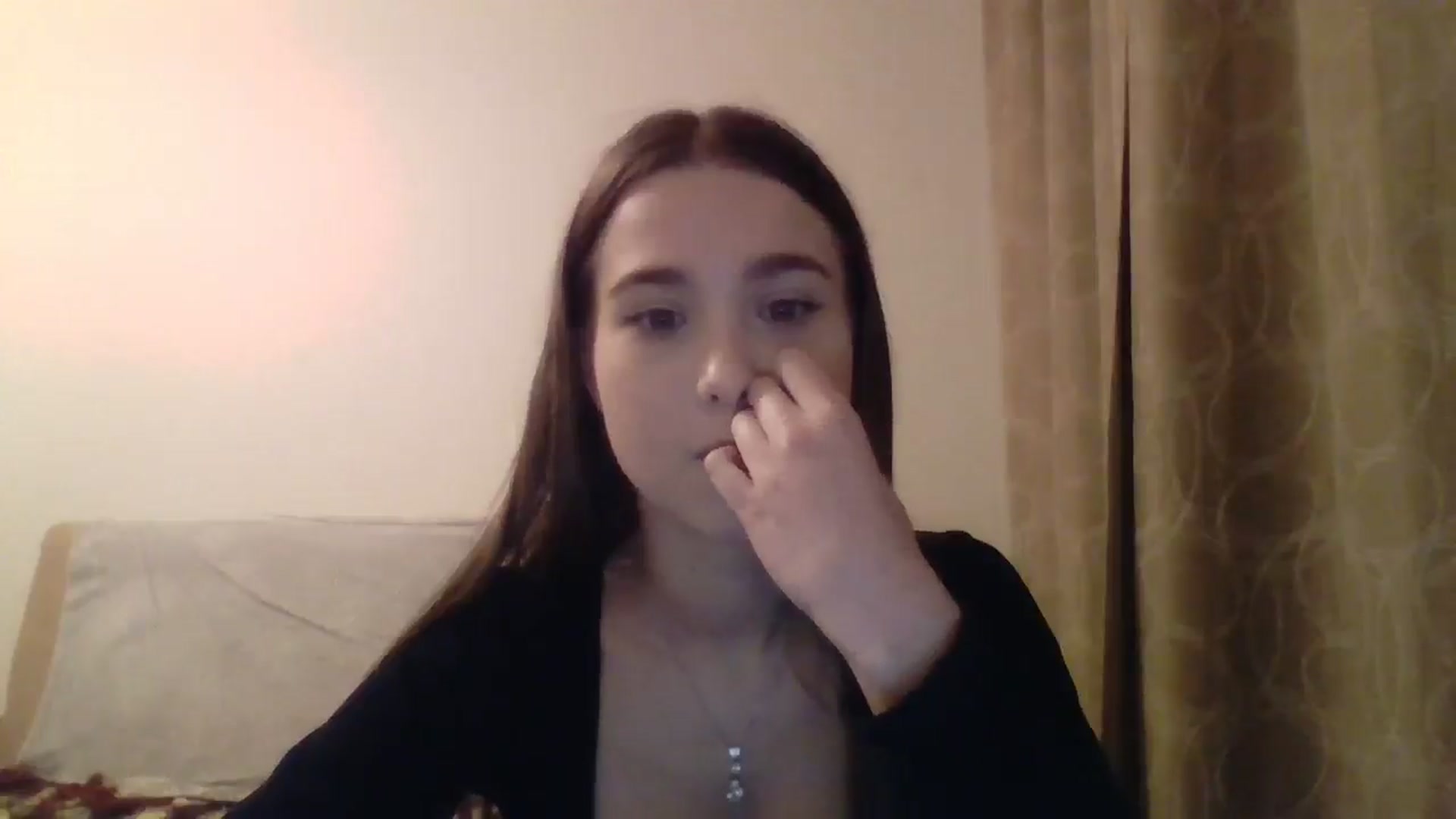 Gallery image thumbnail from ElariaVee's myfreecams stream on, 10/15/2025, 17:31 image 16 of 20