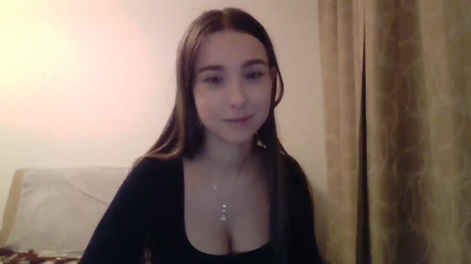 Gallery image thumbnail from ElariaVee's myfreecams stream on, 10/15/2025, 17:31 image 3 of 20