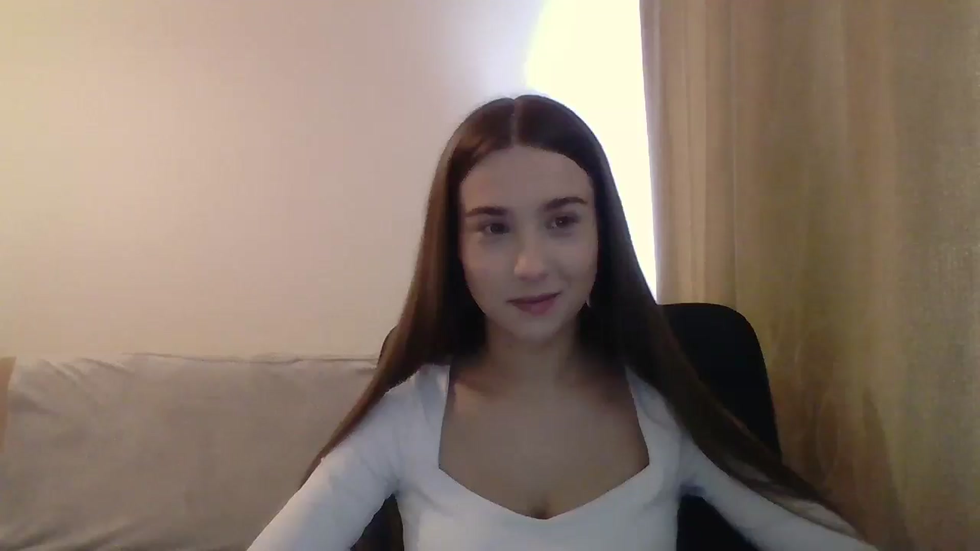 Gallery image thumbnail from ElariaVee's myfreecams stream on, 10/28/2025, 10:45 image 15 of 20