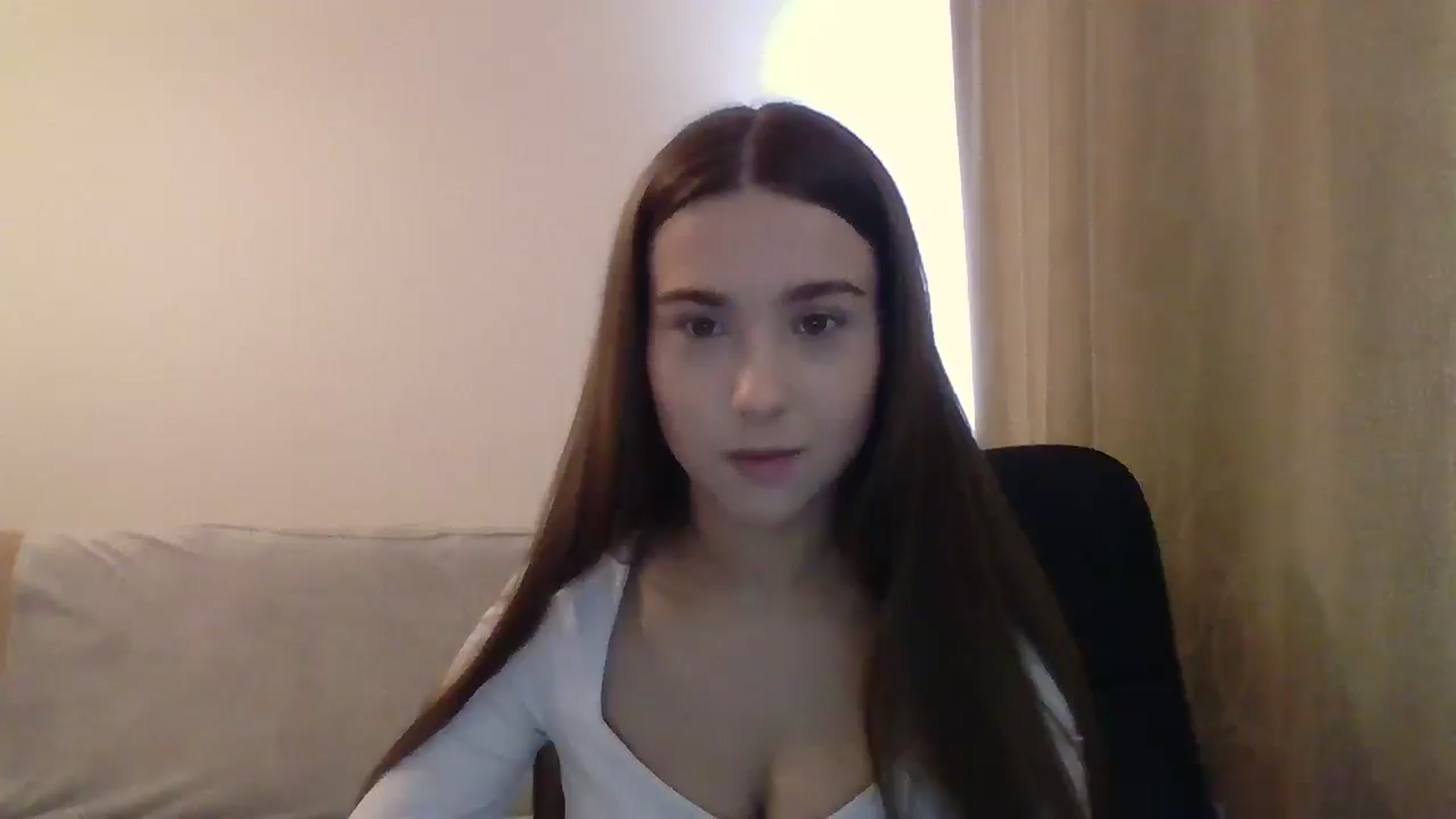 Gallery image thumbnail from ElariaVee's myfreecams stream on, 10/28/2025, 10:45 image 17 of 20