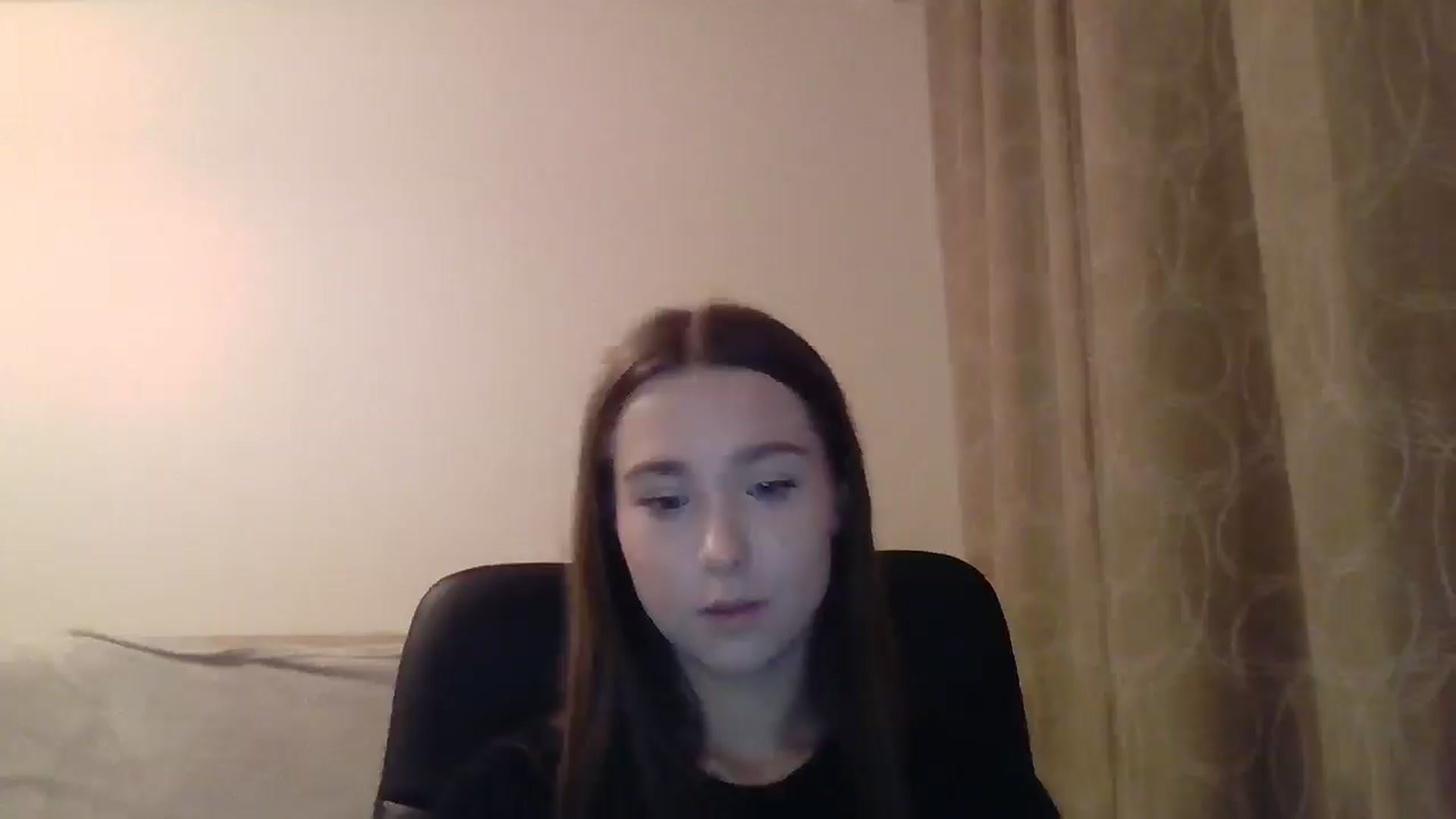 Gallery image thumbnail from ElariaVee's myfreecams stream on, 10/31/2025, 16:04 image 16 of 20