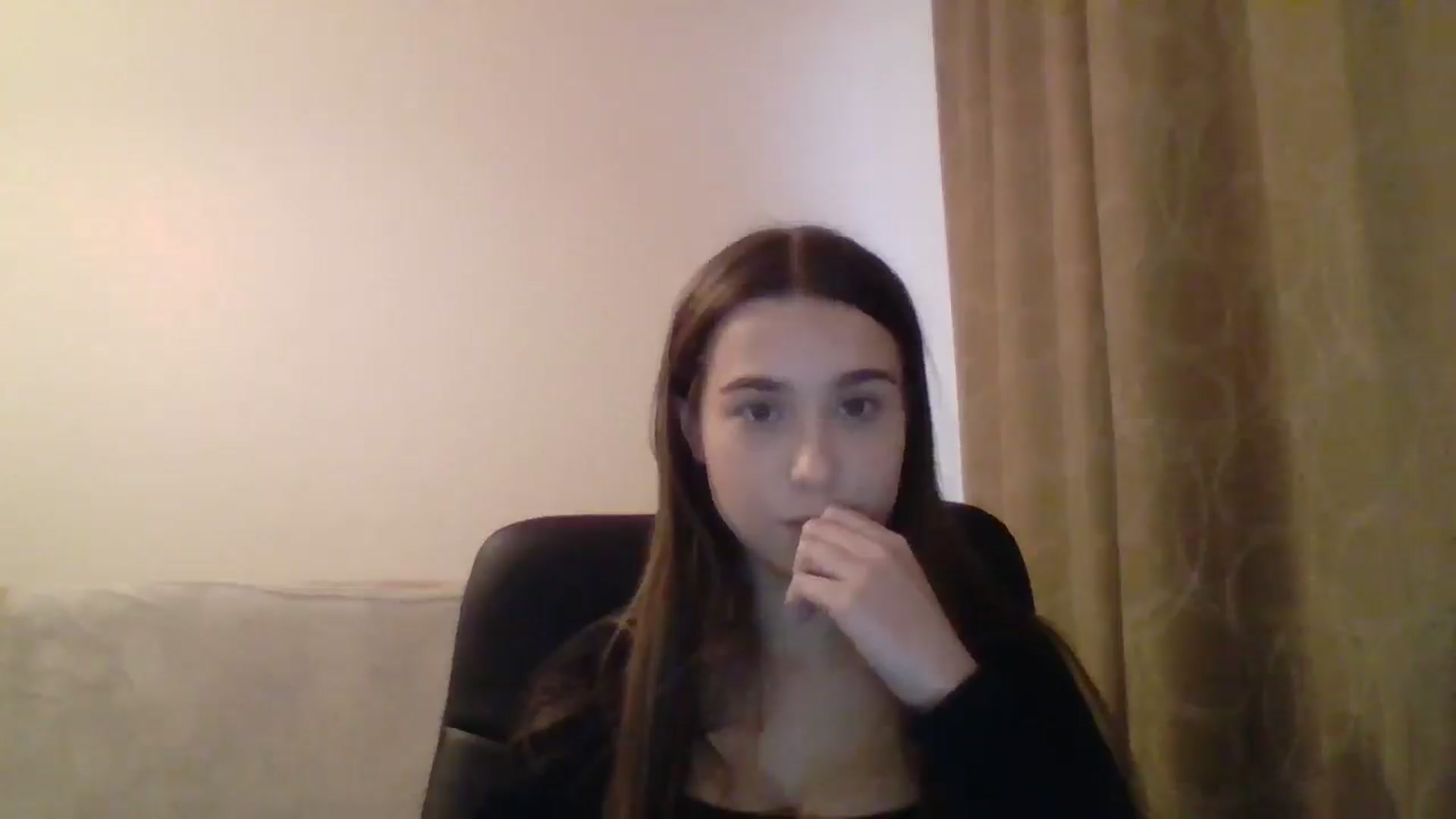Gallery image thumbnail from ElariaVee's myfreecams stream on, 11/01/2025, 14:46 image 13 of 20
