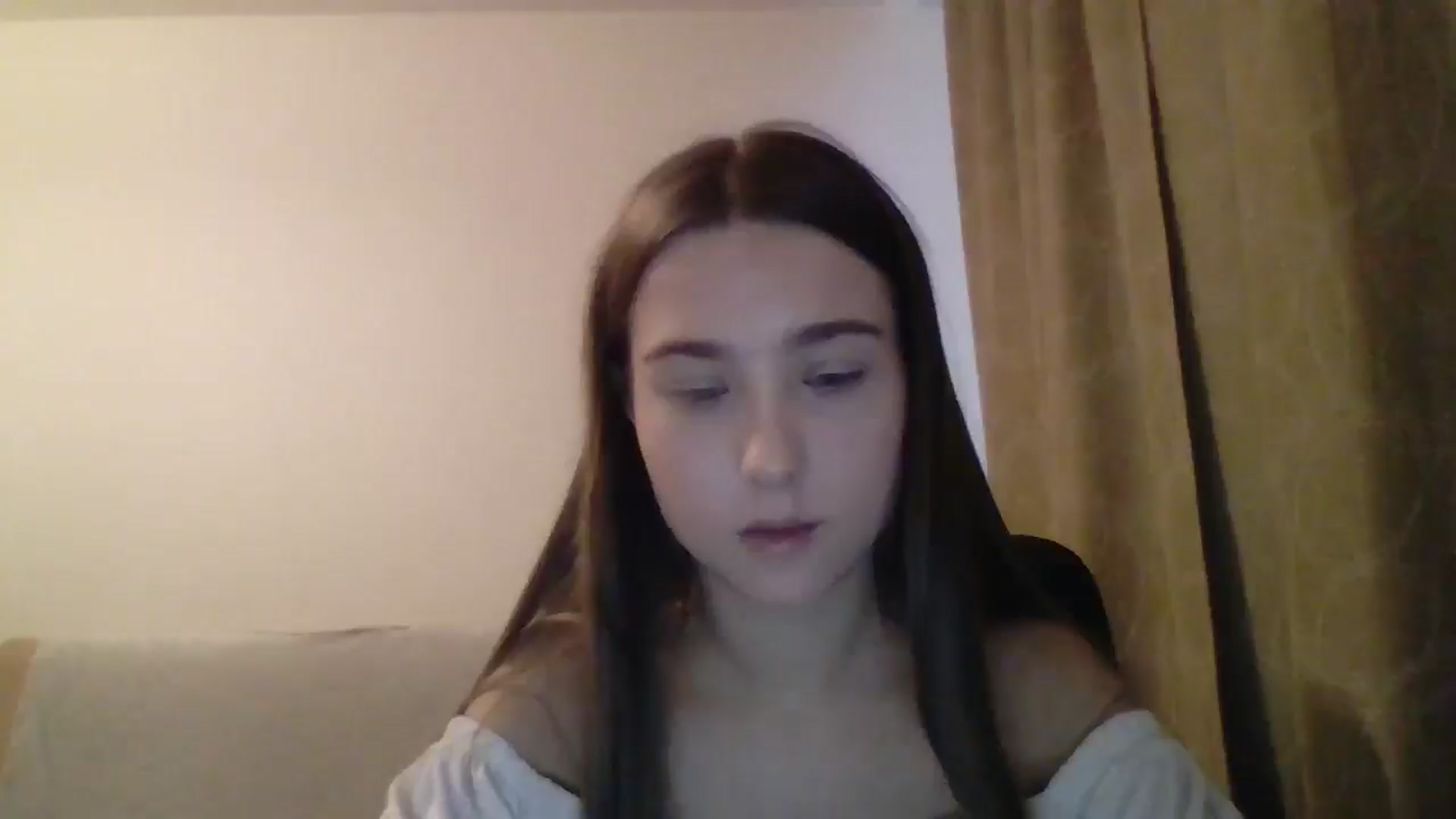 Gallery image thumbnail from ElariaVee's myfreecams stream on, 11/03/2025, 14:32 image 17 of 20
