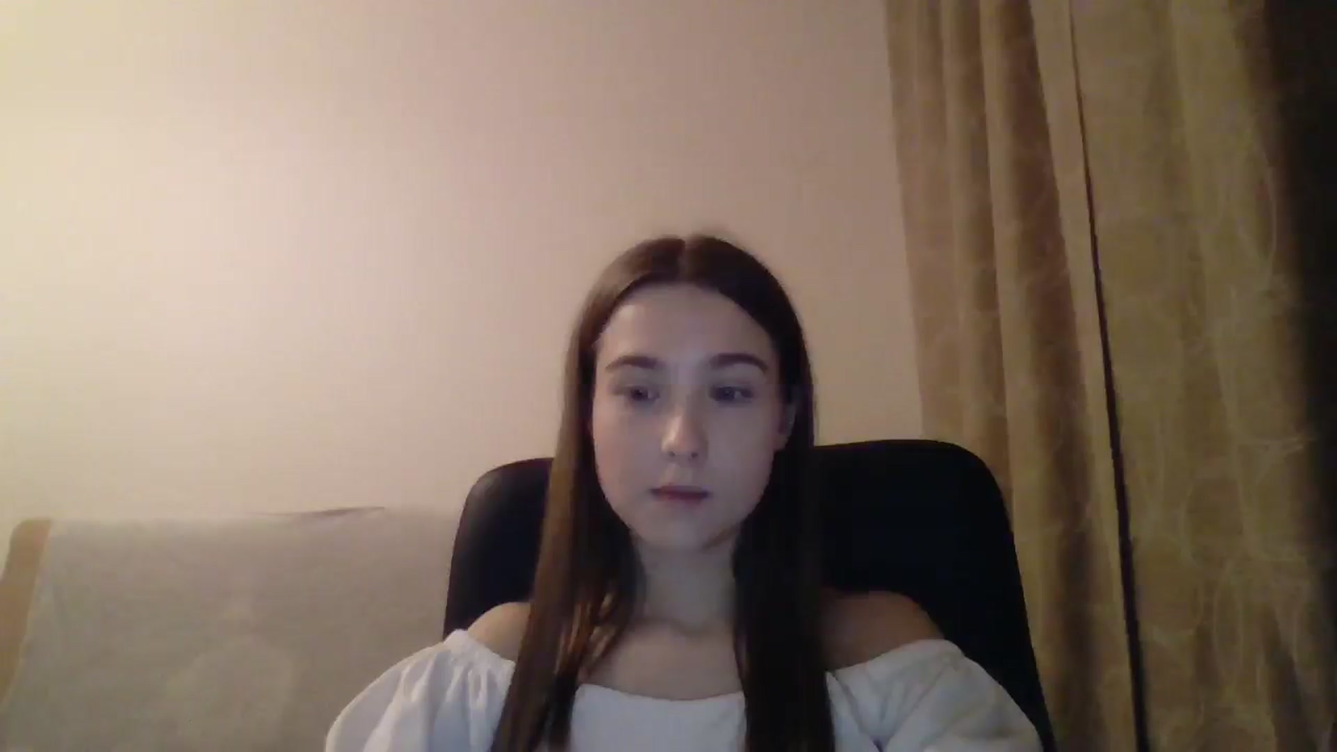 Gallery image thumbnail from ElariaVee's myfreecams stream on, 11/03/2025, 16:12 image 17 of 20