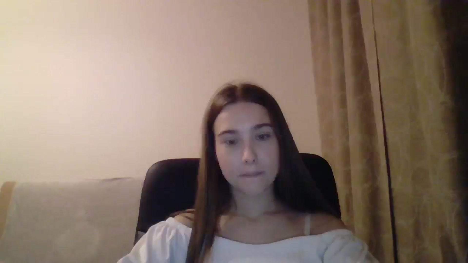 Gallery image thumbnail from ElariaVee's myfreecams stream on, 11/03/2025, 17:12 image 13 of 20