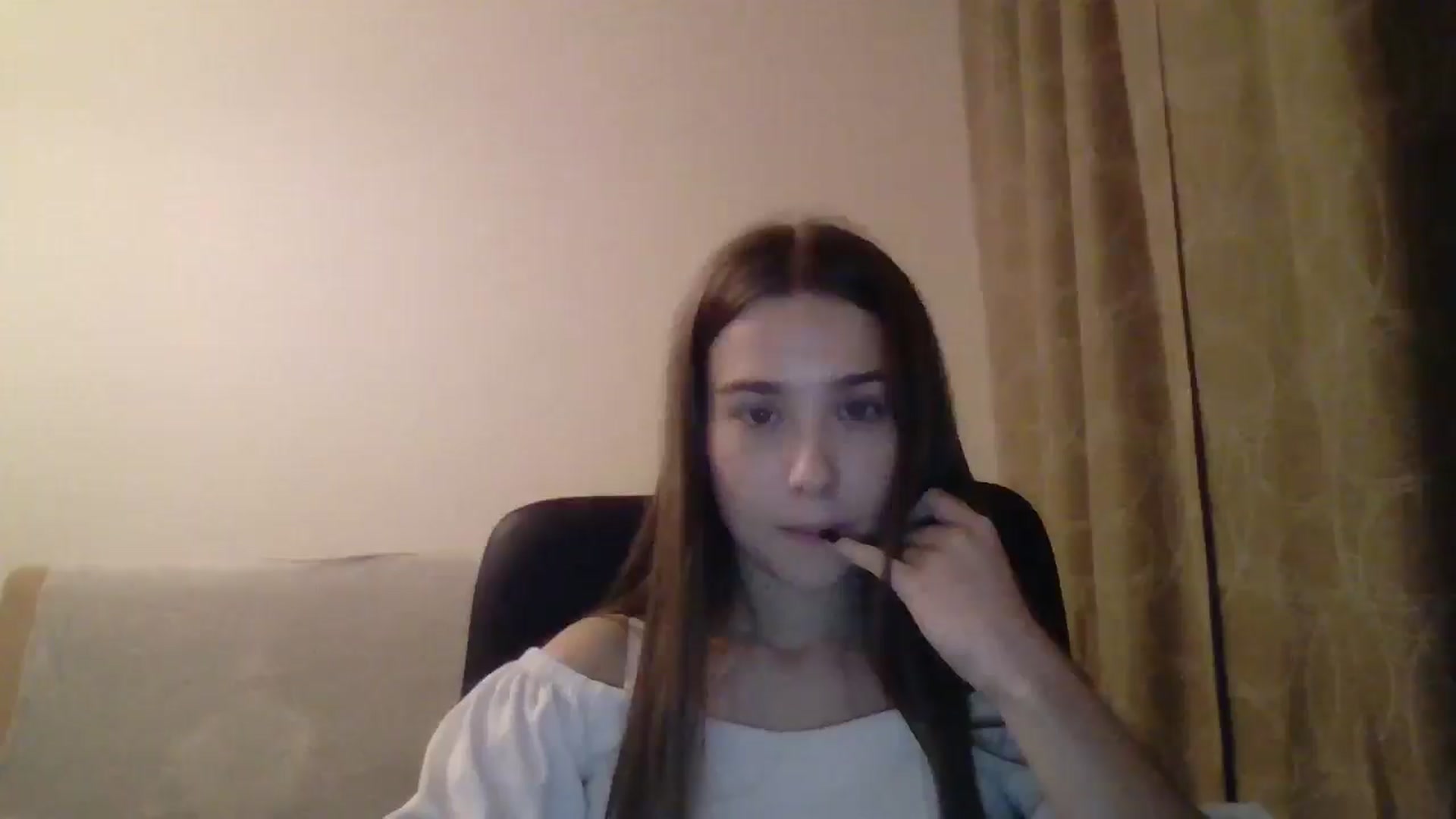 Gallery image thumbnail from ElariaVee's myfreecams stream on, 11/03/2025, 17:33 image 7 of 20