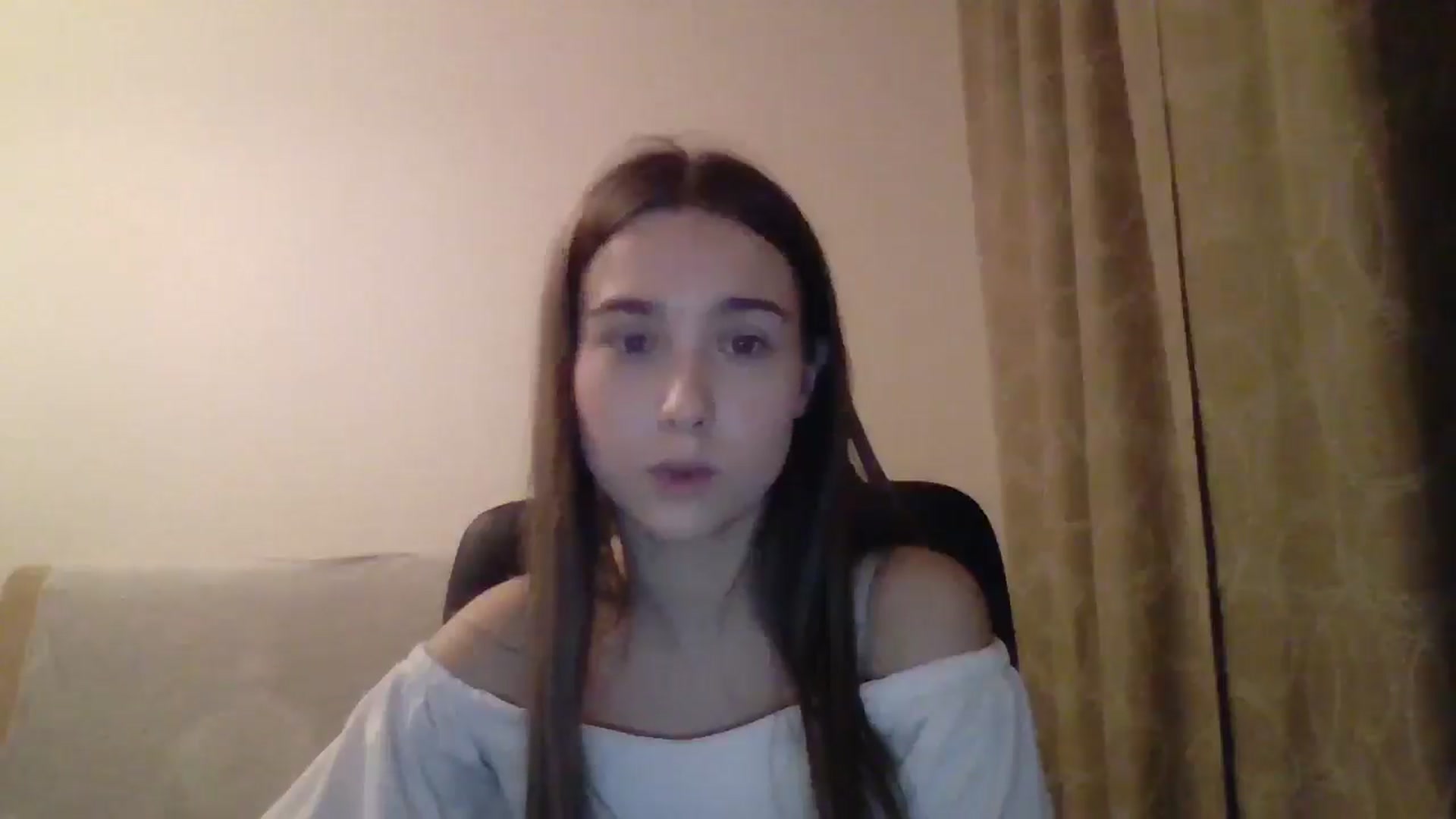 Gallery image thumbnail from ElariaVee's myfreecams stream on, 11/03/2025, 17:33 image 19 of 20