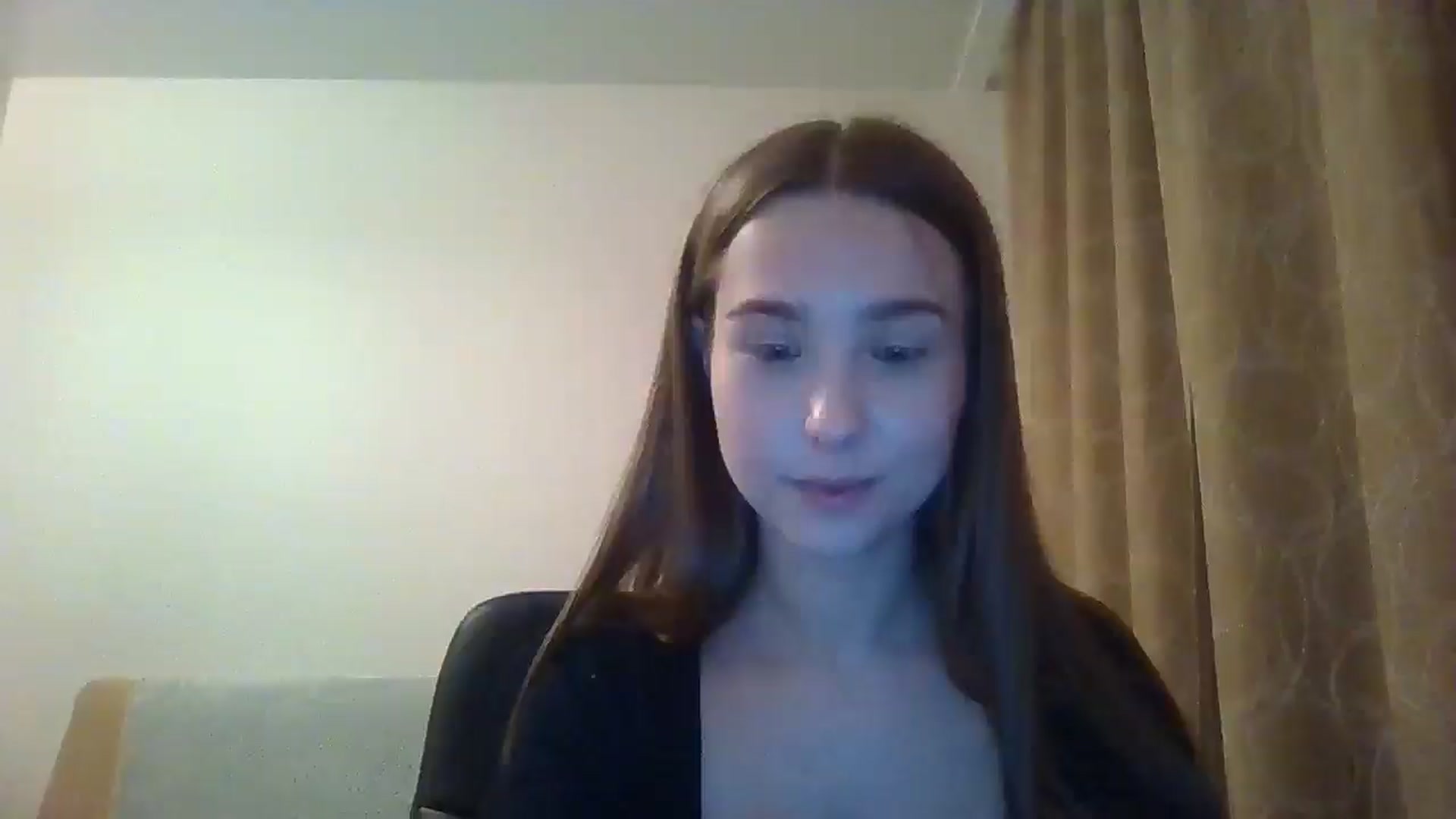 Gallery image thumbnail from ElariaVee's myfreecams stream on, 11/12/2025, 15:43 image 1 of 20