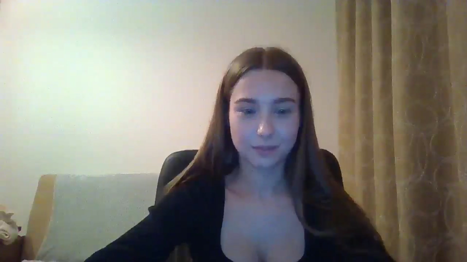 Gallery image thumbnail from ElariaVee's myfreecams stream on, 11/12/2025, 15:43 image 18 of 20