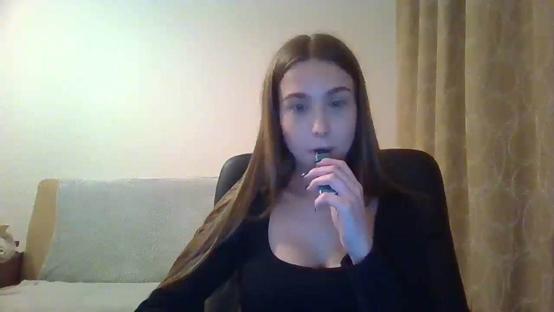 Gallery image thumbnail from ElariaVee's myfreecams stream on, 11/12/2025, 17:05 image 15 of 20