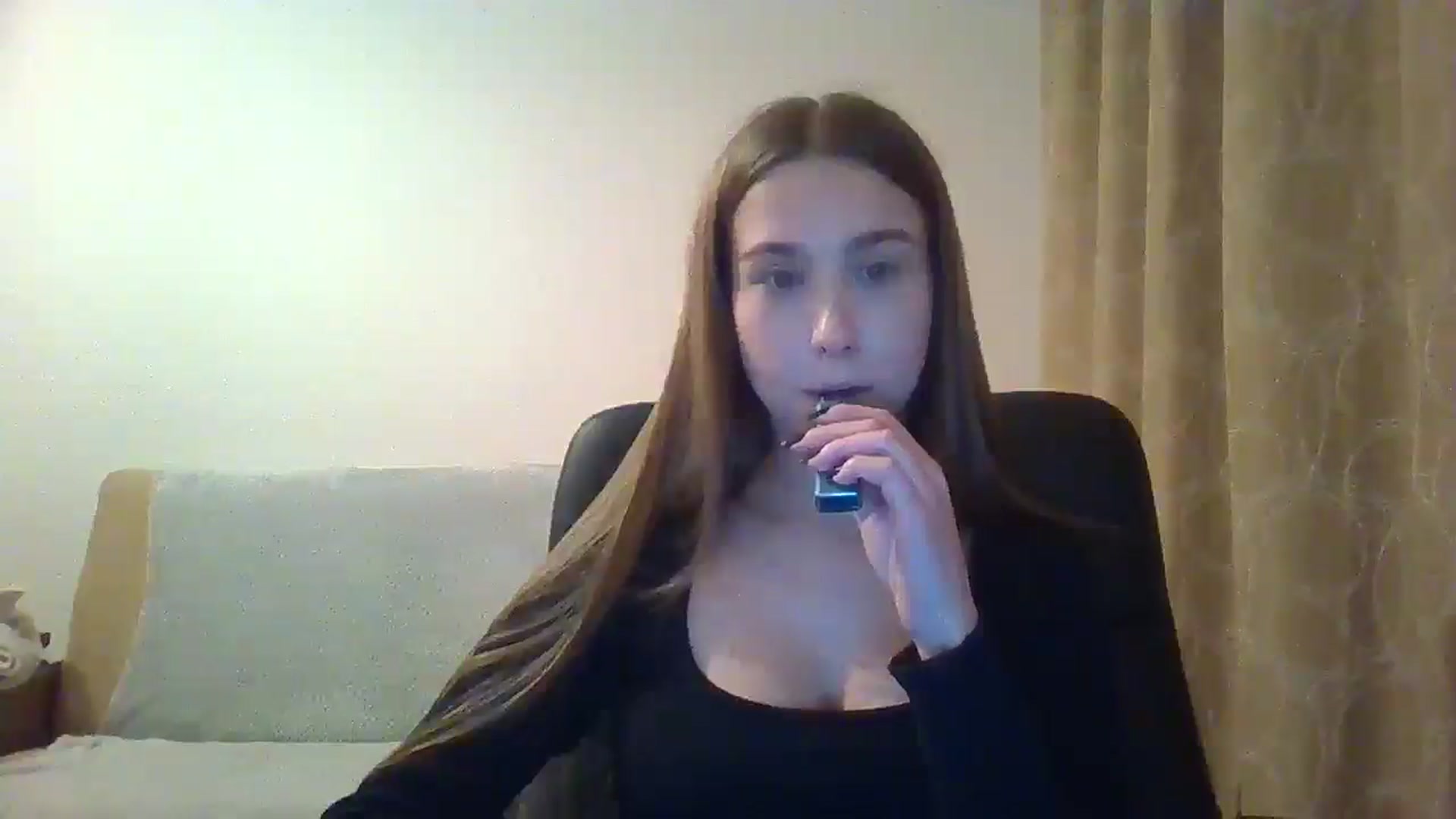 Gallery image thumbnail from ElariaVee's myfreecams stream on, 11/12/2025, 17:05 image 17 of 20