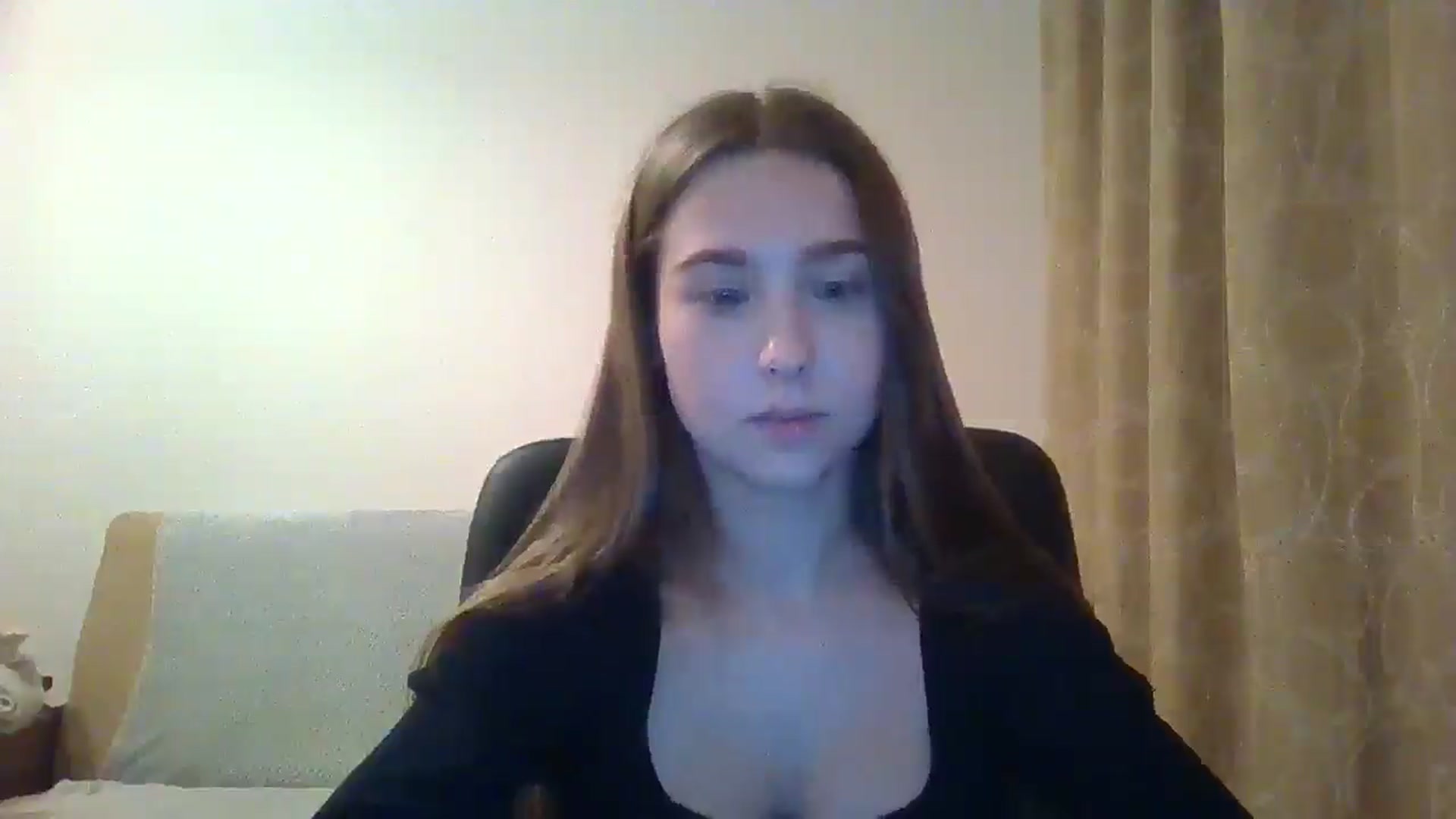 Gallery image thumbnail from ElariaVee's myfreecams stream on, 11/12/2025, 17:41 image 14 of 20