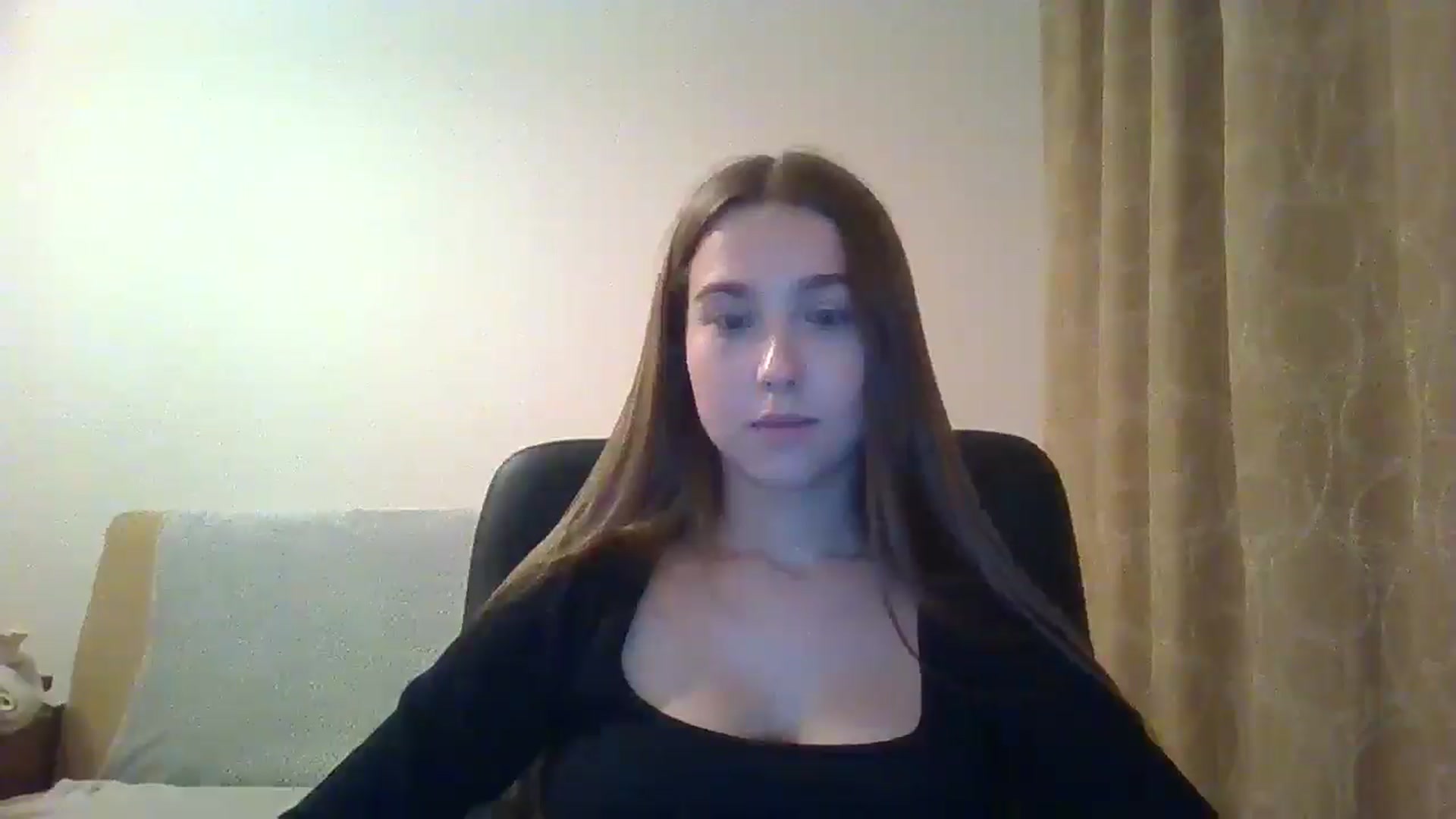 Gallery image thumbnail from ElariaVee's myfreecams stream on, 11/12/2025, 17:41 image 18 of 20