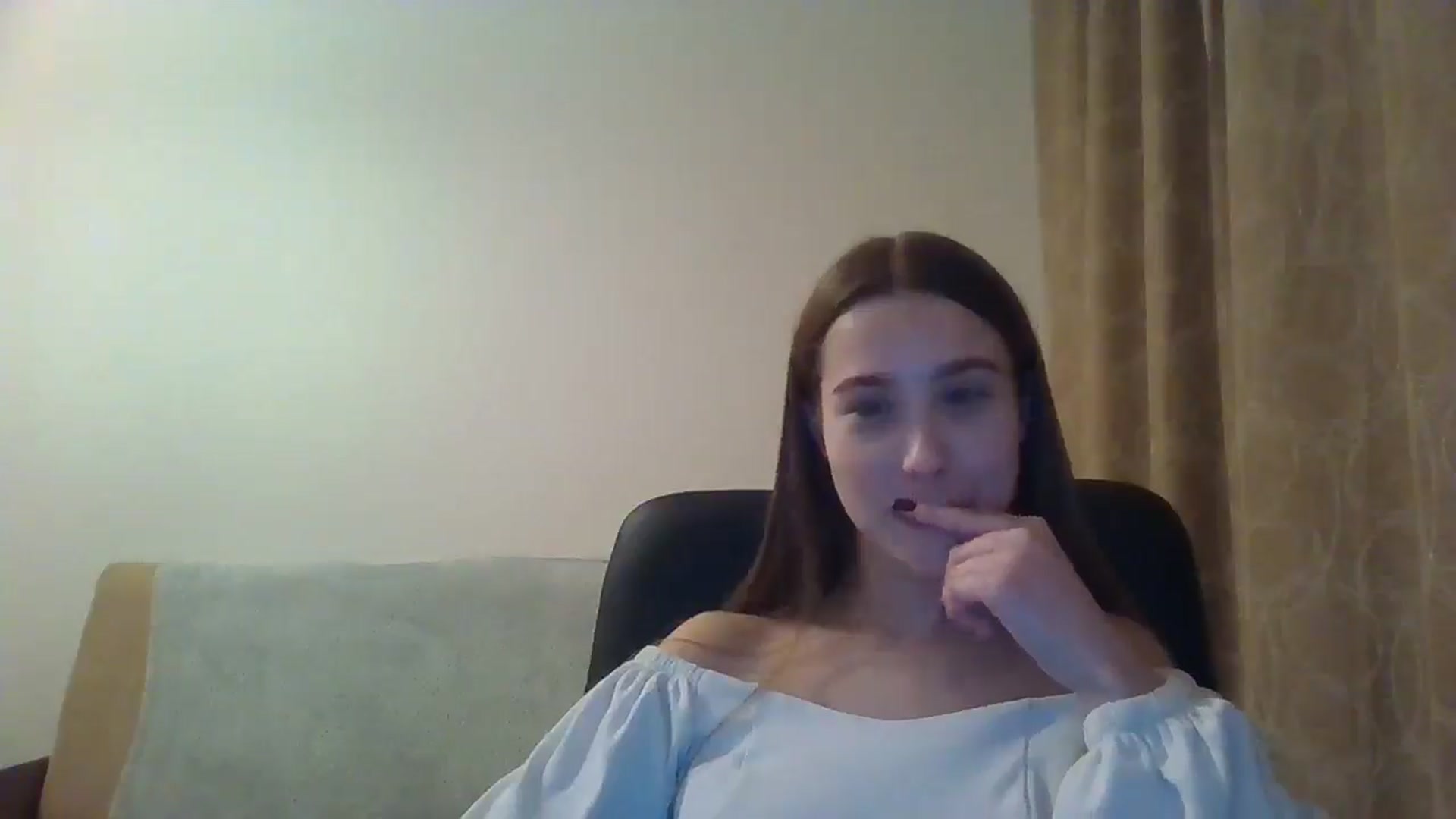 Gallery image thumbnail from ElariaVee's myfreecams stream on, 11/14/2025, 18:27 image 15 of 20