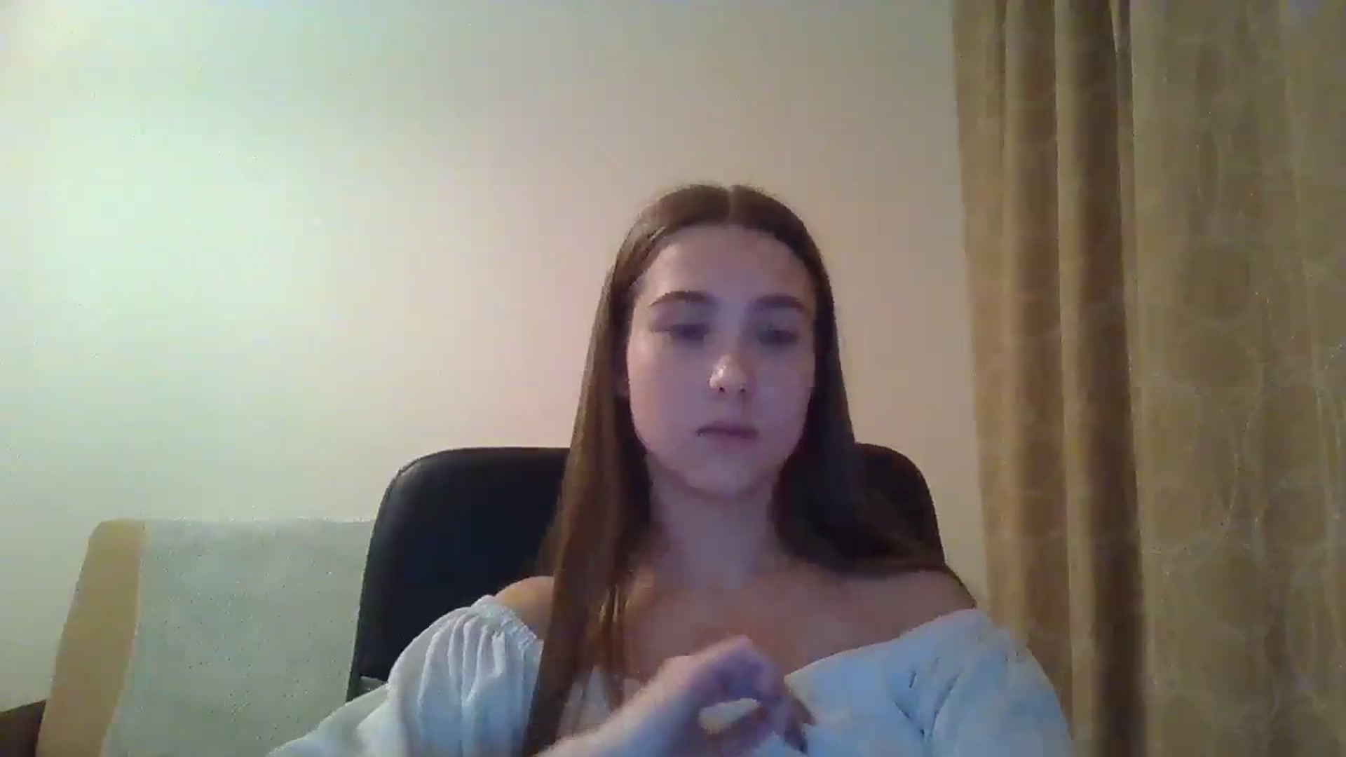 Gallery image thumbnail from ElariaVee's myfreecams stream on, 11/14/2025, 19:13 image 2 of 20