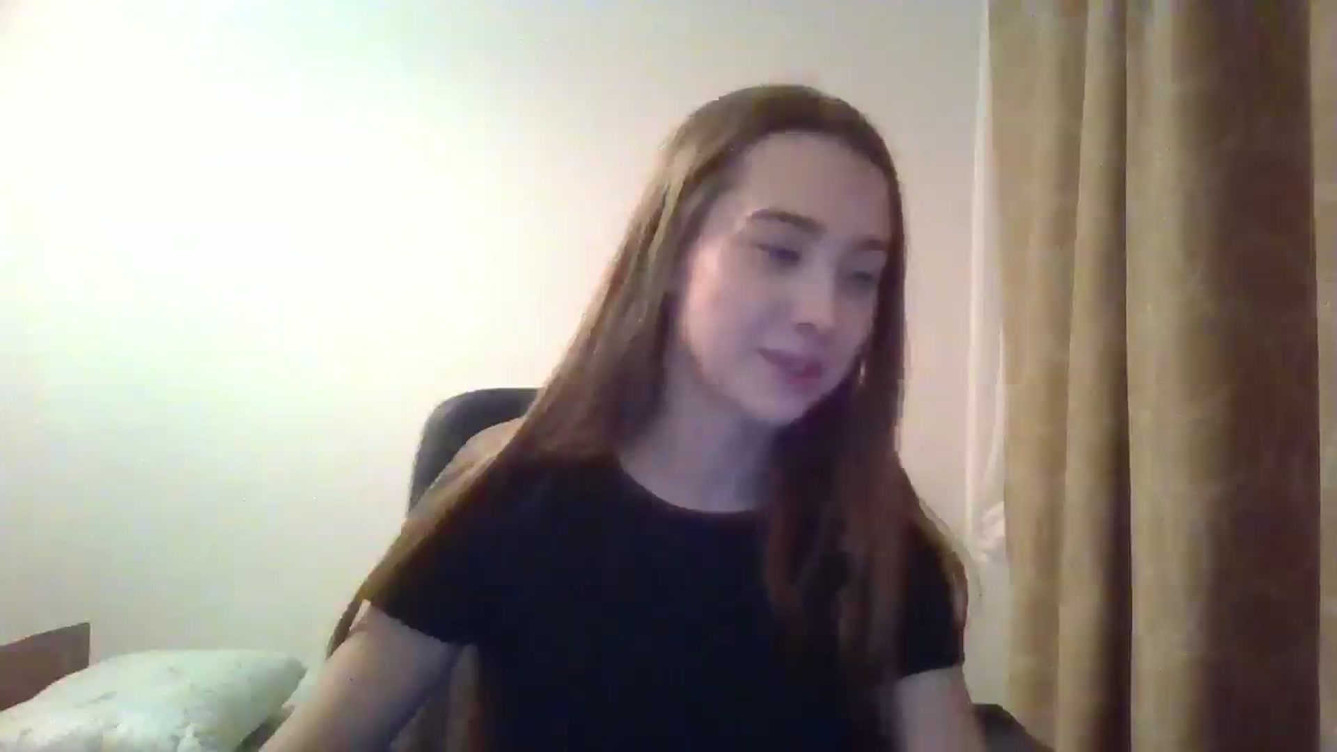 Gallery image thumbnail from ElariaVee's myfreecams stream on, 11/16/2025, 16:44 image 5 of 20