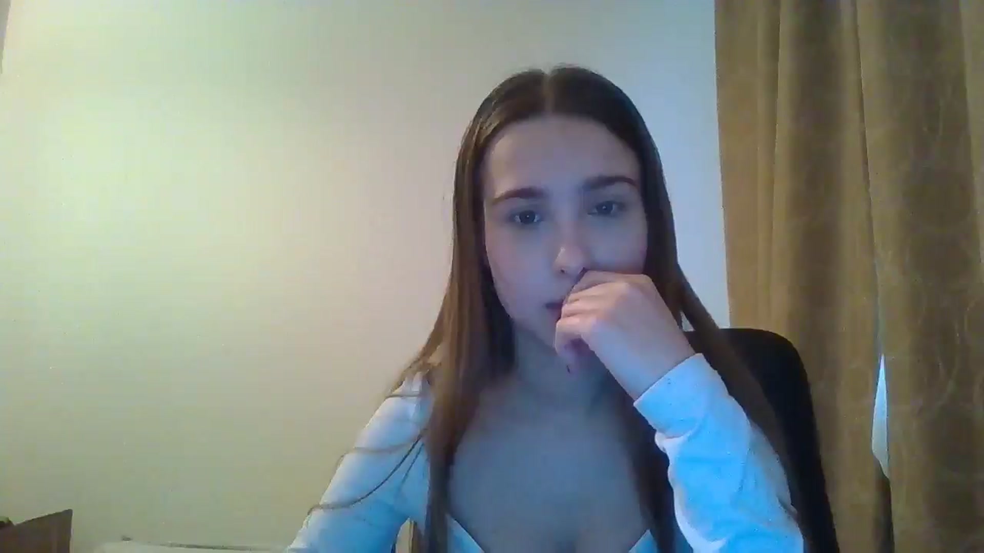 Gallery image thumbnail from ElariaVee's myfreecams stream on, 11/19/2025, 14:16 image 17 of 20