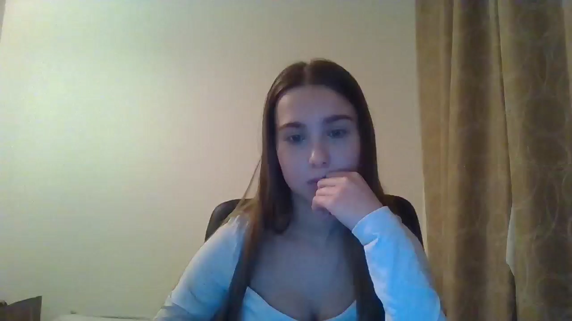 Gallery image thumbnail from ElariaVee's myfreecams stream on, 11/19/2025, 15:00 image 13 of 20