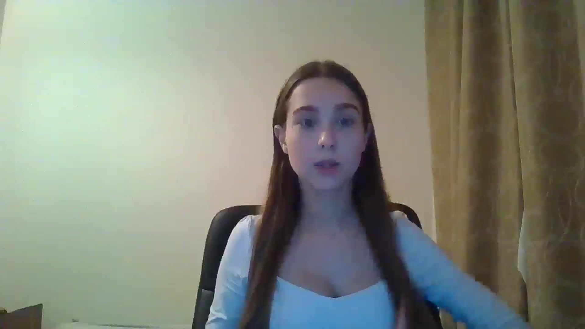 Gallery image thumbnail from ElariaVee's myfreecams stream on, 11/19/2025, 15:00 image 15 of 20