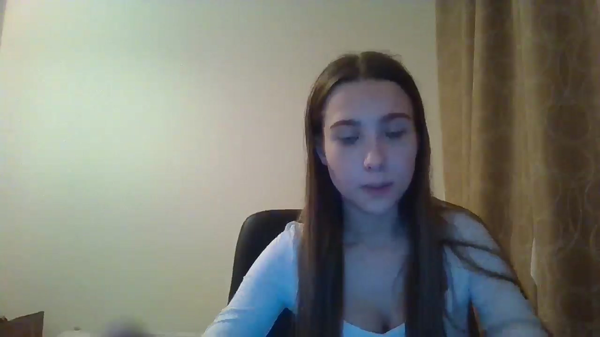 Gallery image thumbnail from ElariaVee's myfreecams stream on, 11/19/2025, 16:07 image 17 of 20