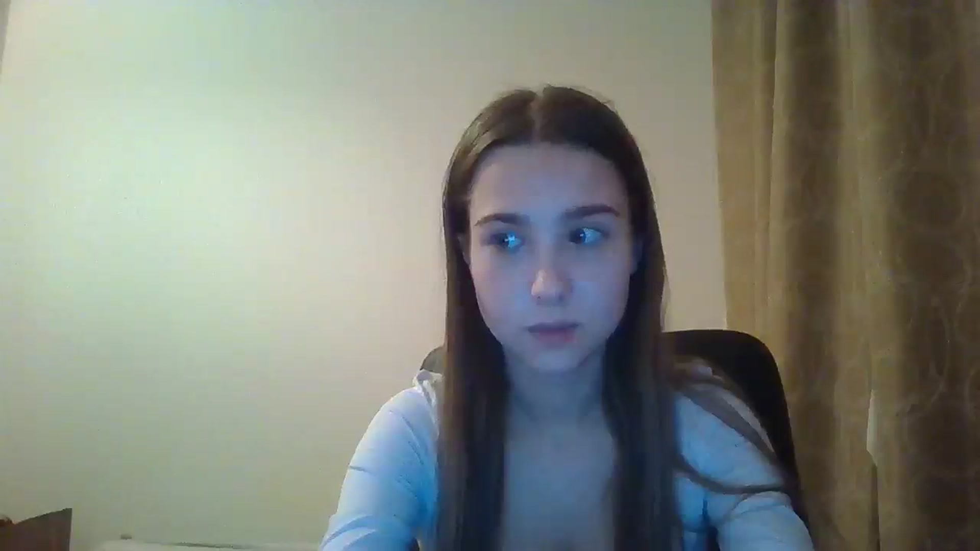 Gallery image thumbnail from ElariaVee's myfreecams stream on, 11/19/2025, 16:07 image 19 of 20